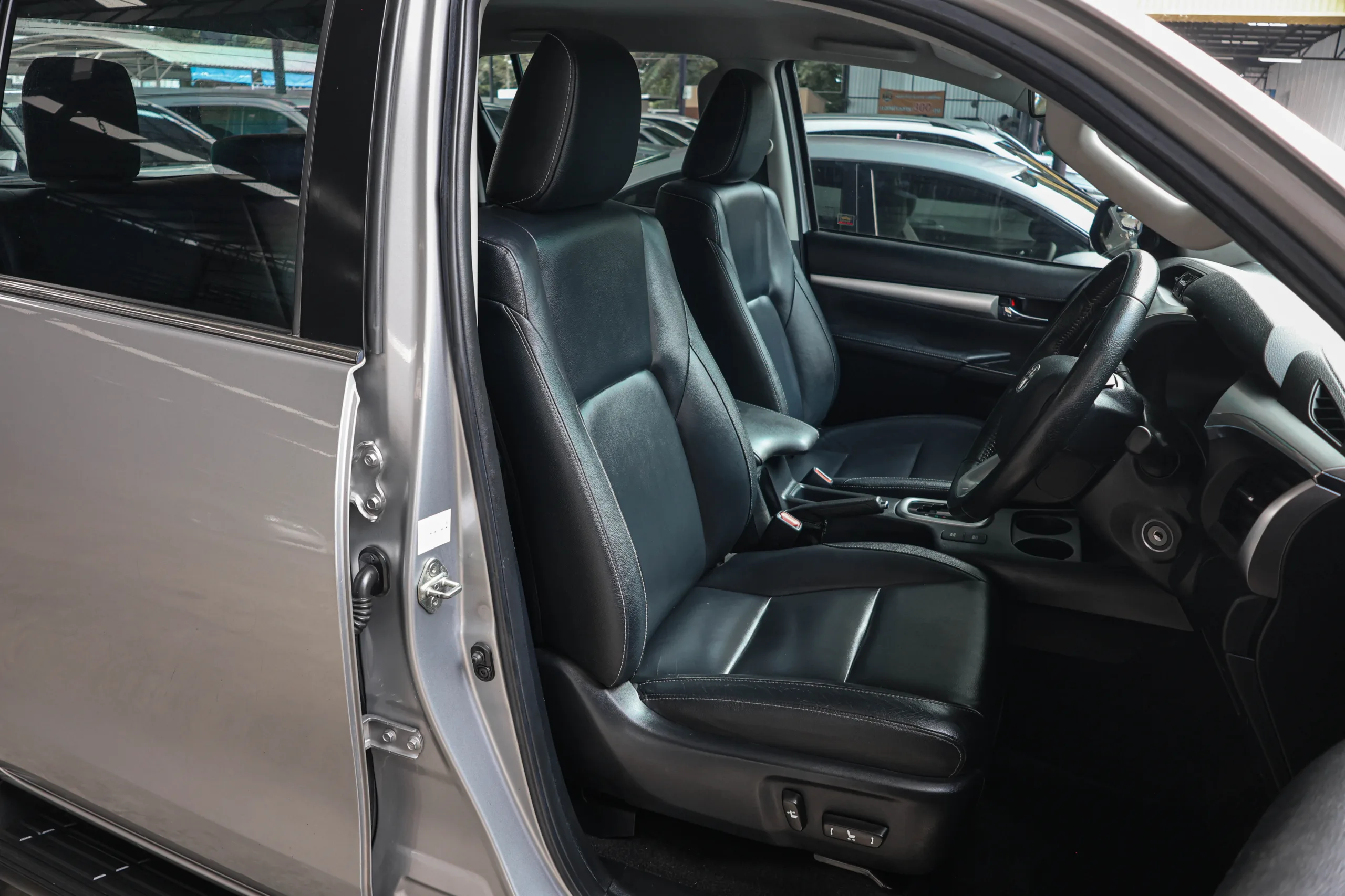 2019 Toyota HILUX REVO 2.4 Double Cab G Prerunner Double Cab Pickup - Image 28