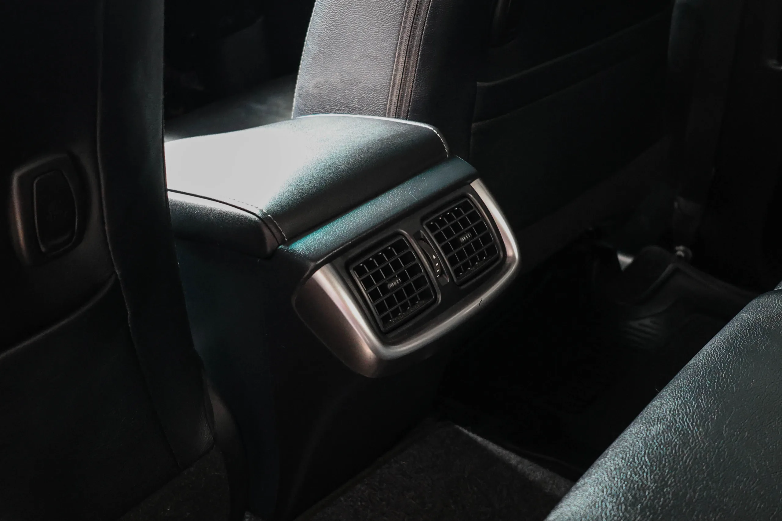 2019 Toyota HILUX REVO 2.4 Double Cab G Prerunner Double Cab Pickup - Image 27