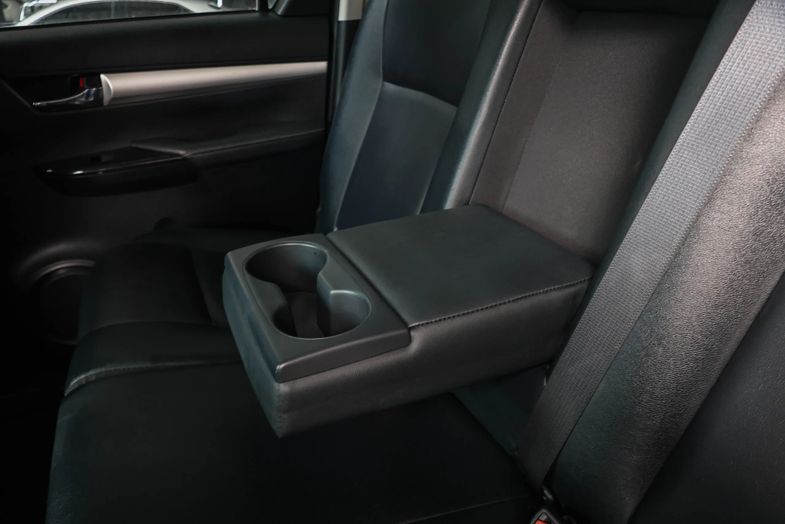 2019 Toyota HILUX REVO 2.4 Double Cab G Prerunner Double Cab Pickup - Image 31