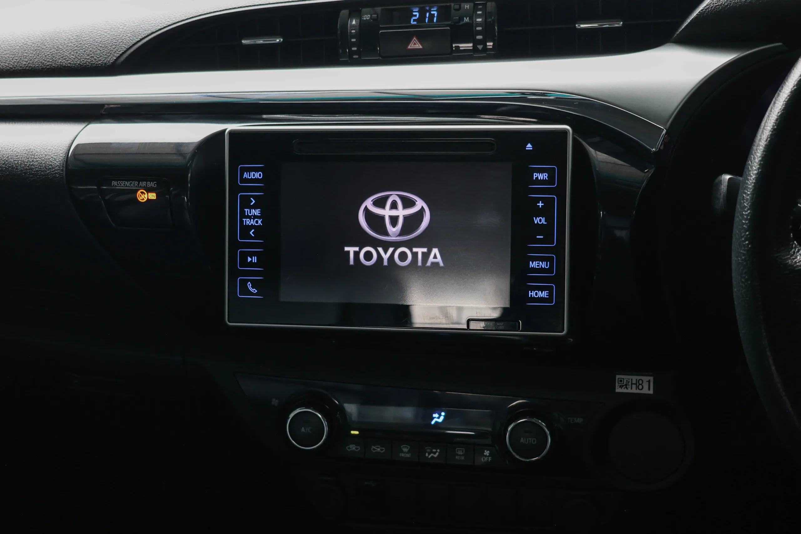 2019 Toyota HILUX REVO 2.4 Double Cab G Prerunner Double Cab Pickup - Image 20