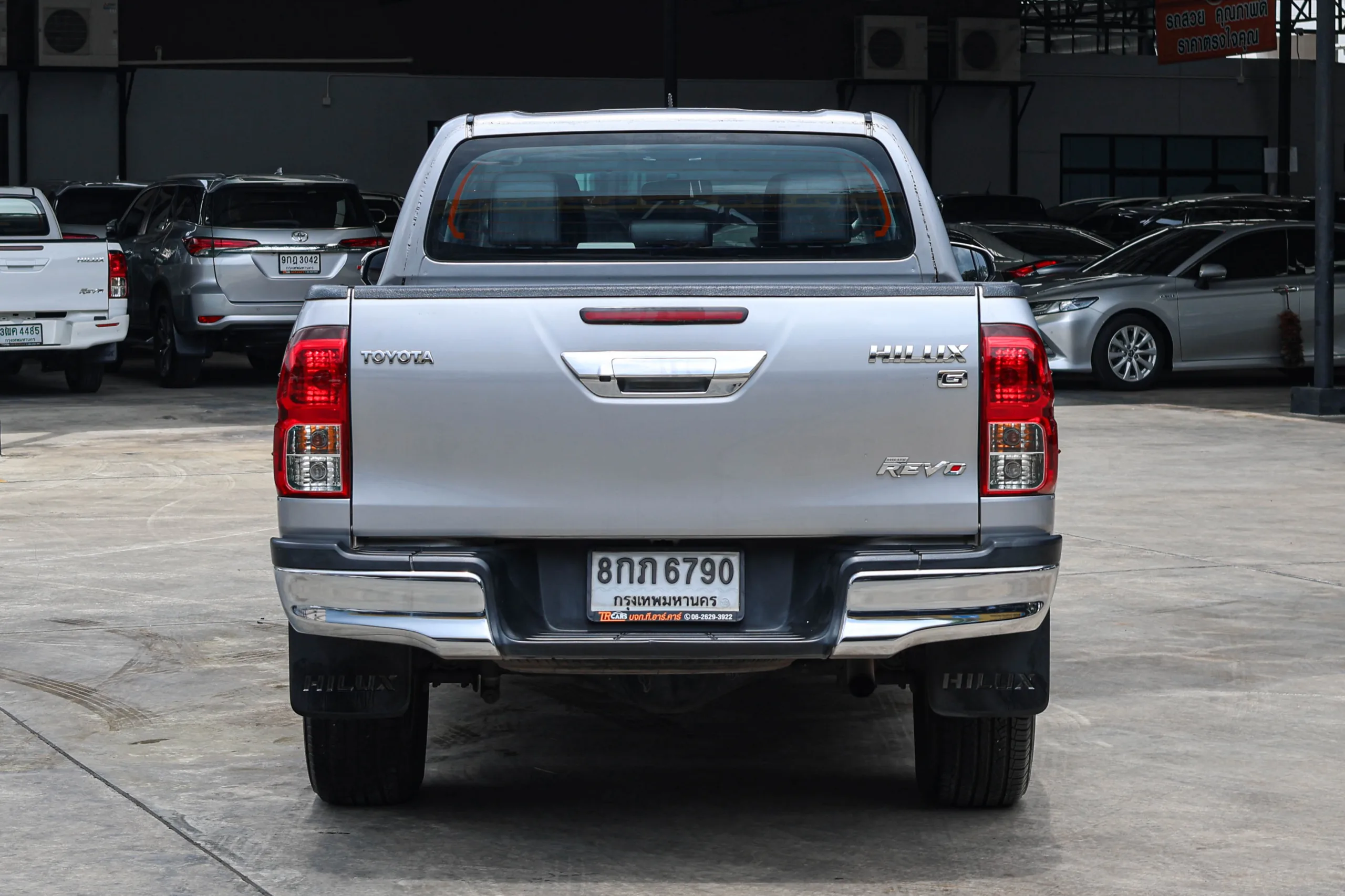 2019 Toyota HILUX REVO 2.4 Double Cab G Prerunner Double Cab Pickup - Image 5