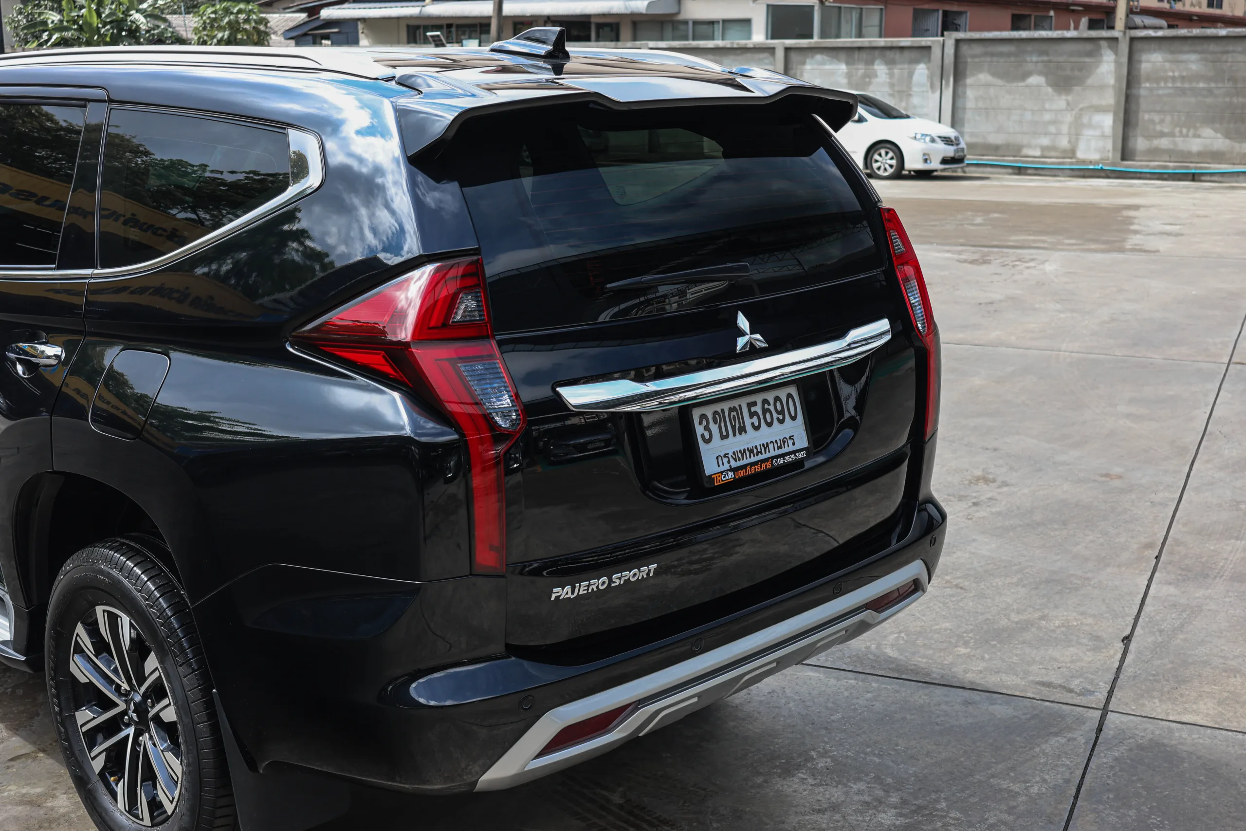 2022 Mitsubishi PAJERO SPORT 2.4 (ปี 19-24) GT Premium SUV - Image 14