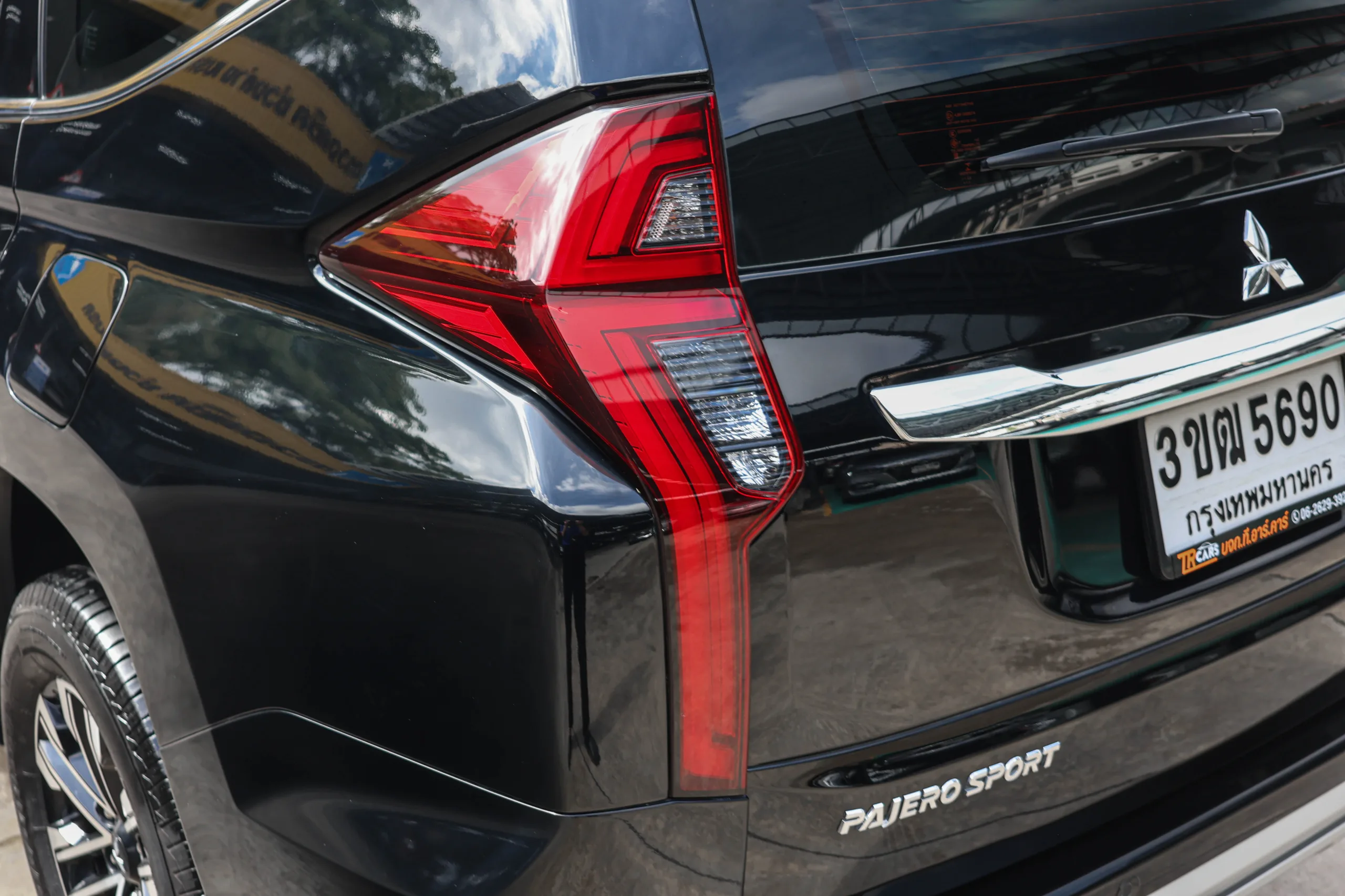 2022 Mitsubishi PAJERO SPORT 2.4 (ปี 19-24) GT Premium SUV - Image 13