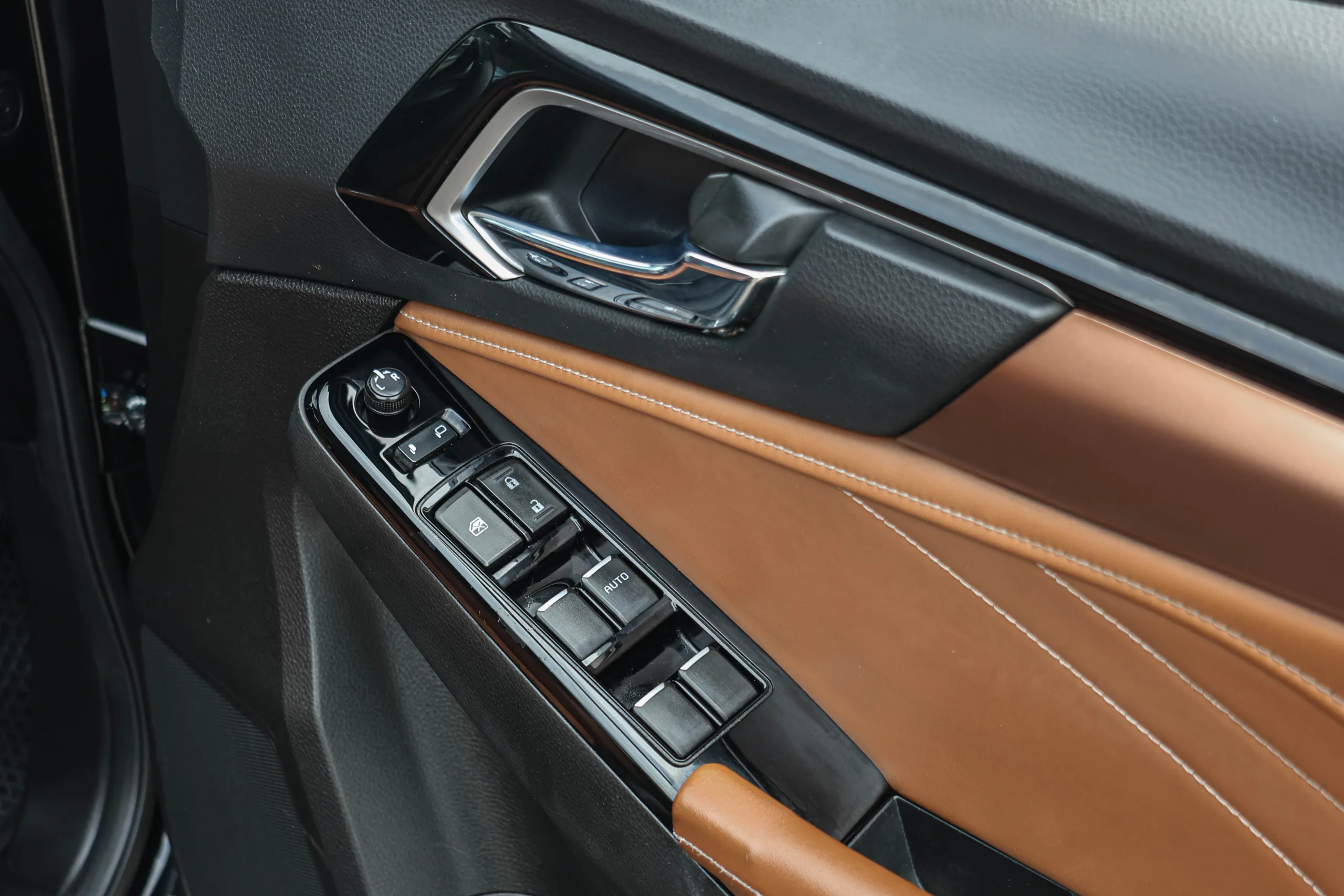 2021 Isuzu MU-X 3.0 (ปี 20-26) Ultimate SUV - Image 26