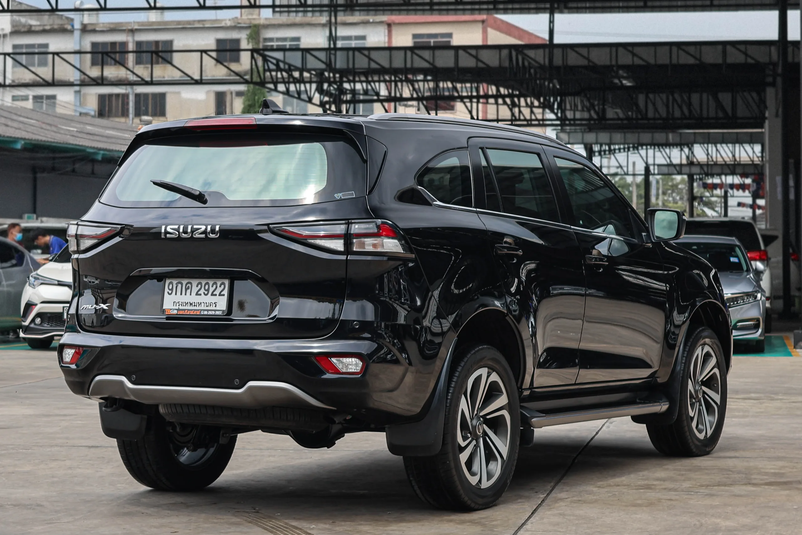 2021 Isuzu MU-X 3.0 (ปี 20-26) Ultimate SUV - Image 5