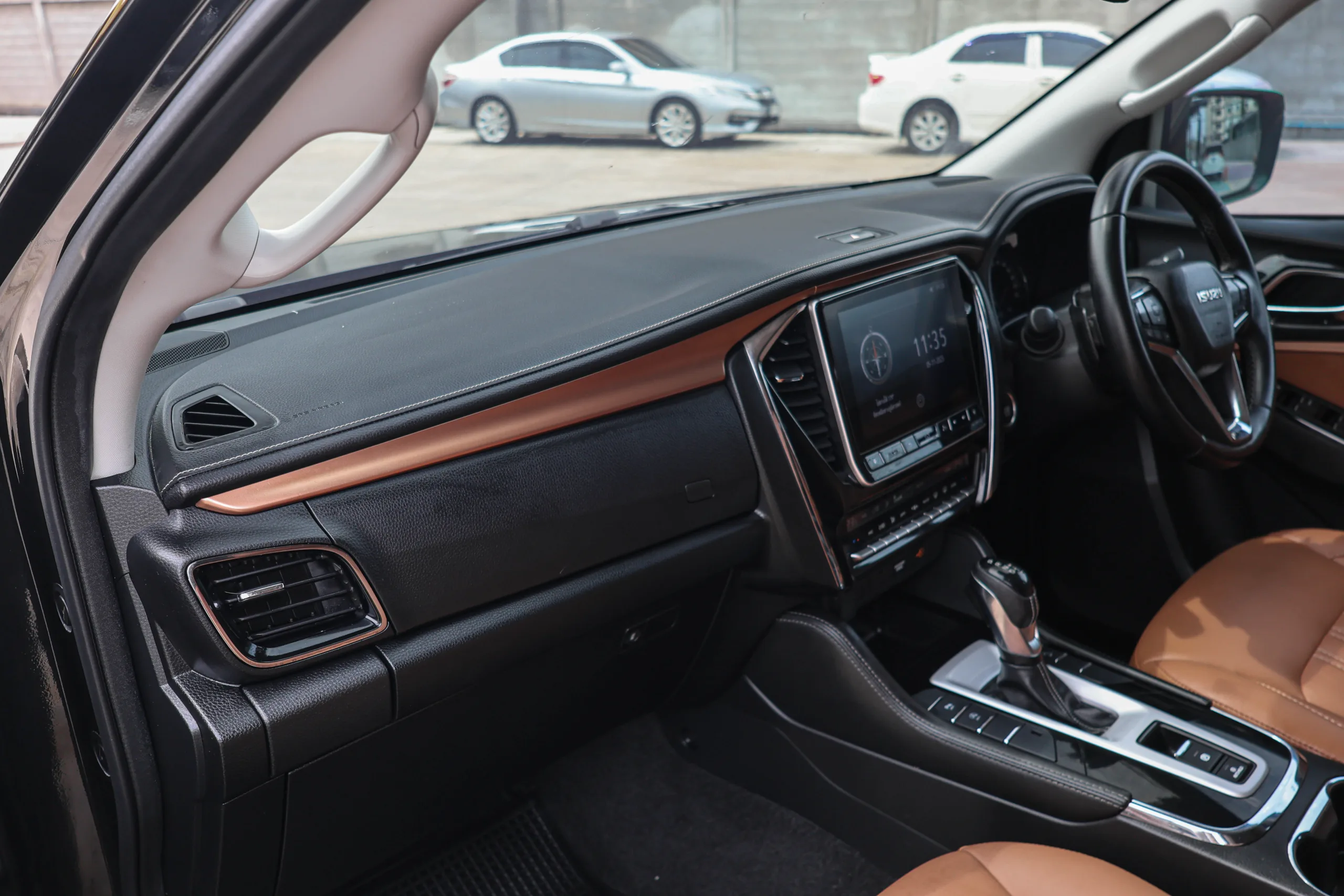 2021 Isuzu MU-X 3.0 (ปี 20-26) Ultimate SUV - Image 25