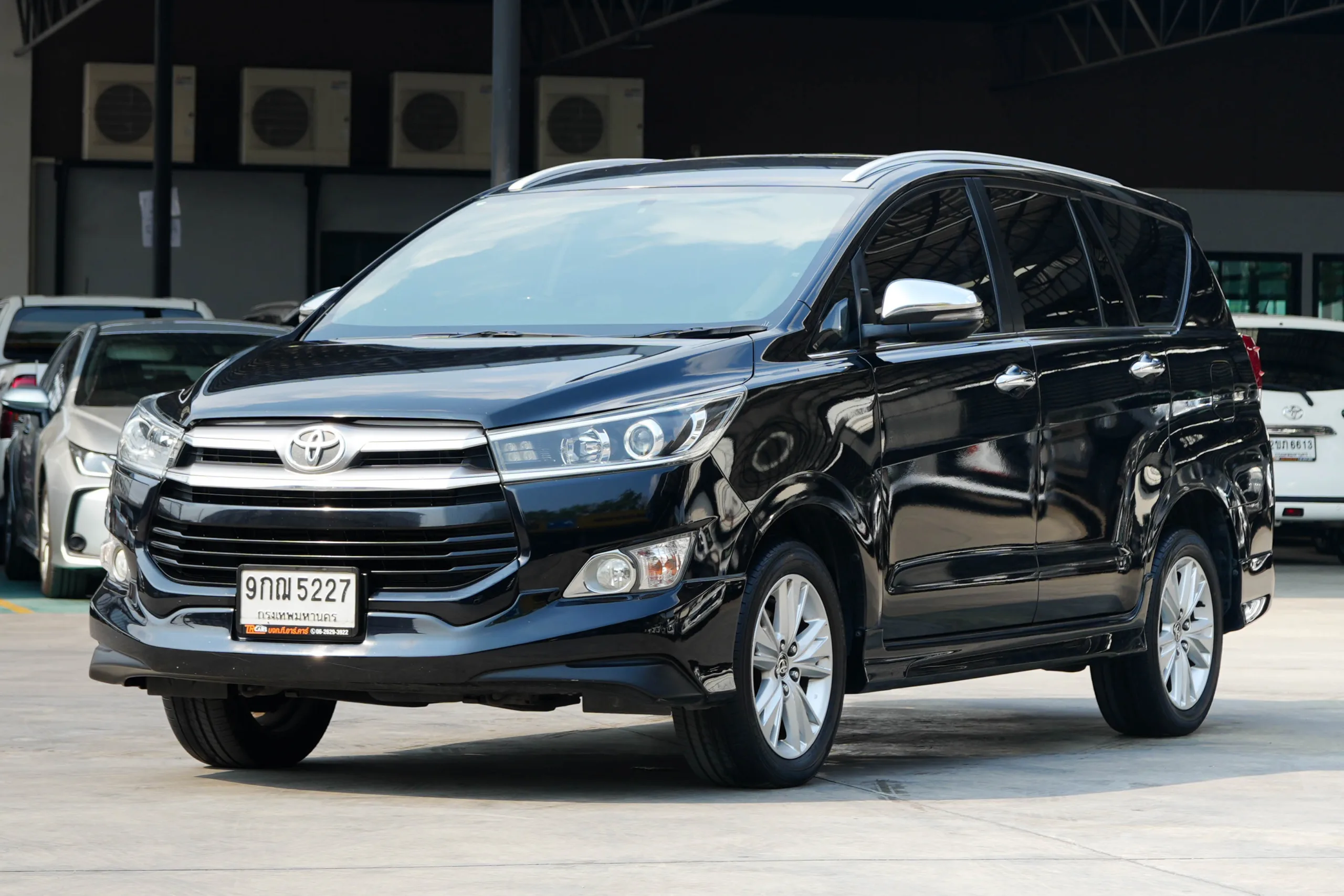 2019 Toyota INNOVA 2.8 (ปี 16-22) Crysta V Wagon