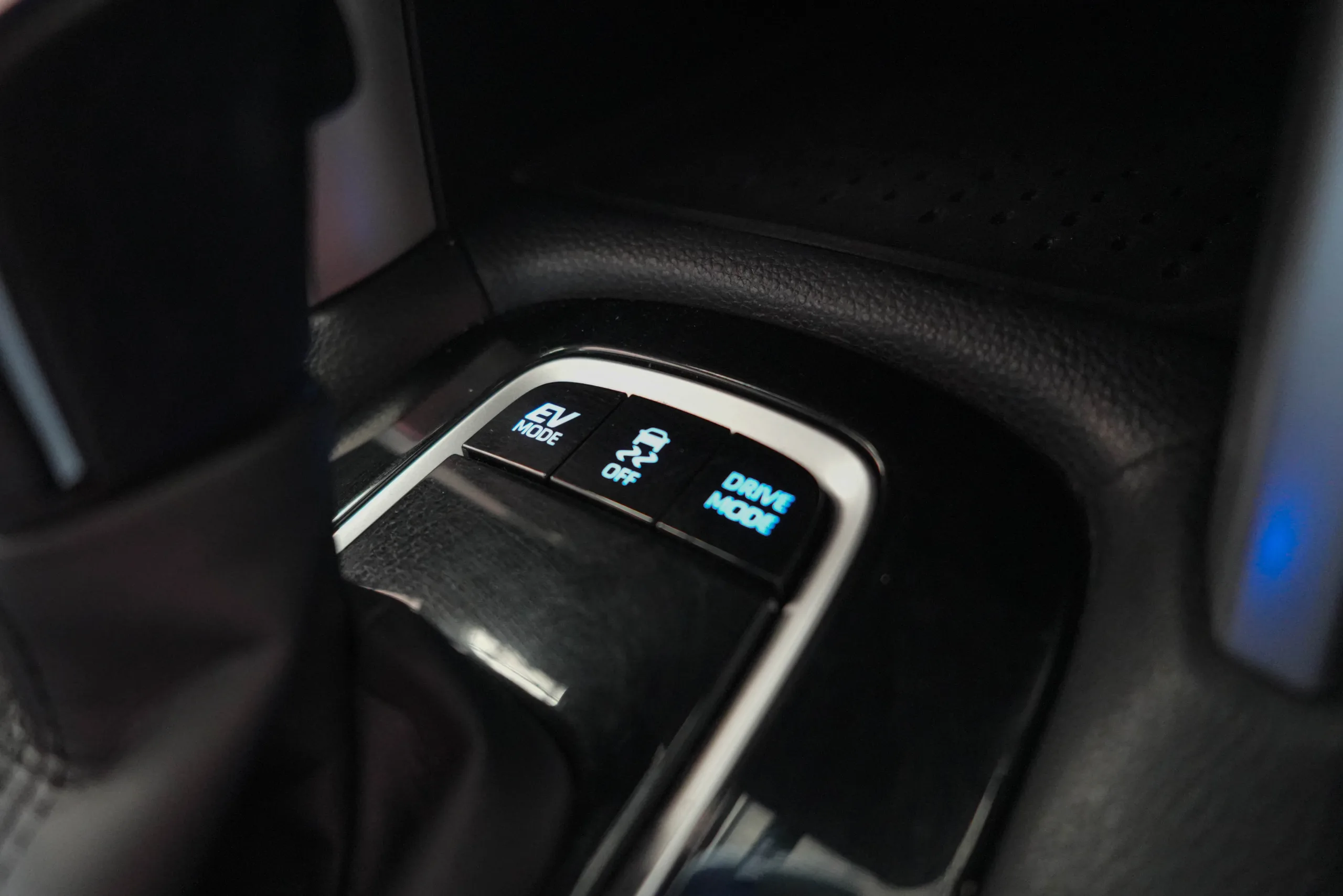 2023 Toyota Corolla Cross 1.8 (ปี 20-26) Hybrid Smart SUV - Image 19