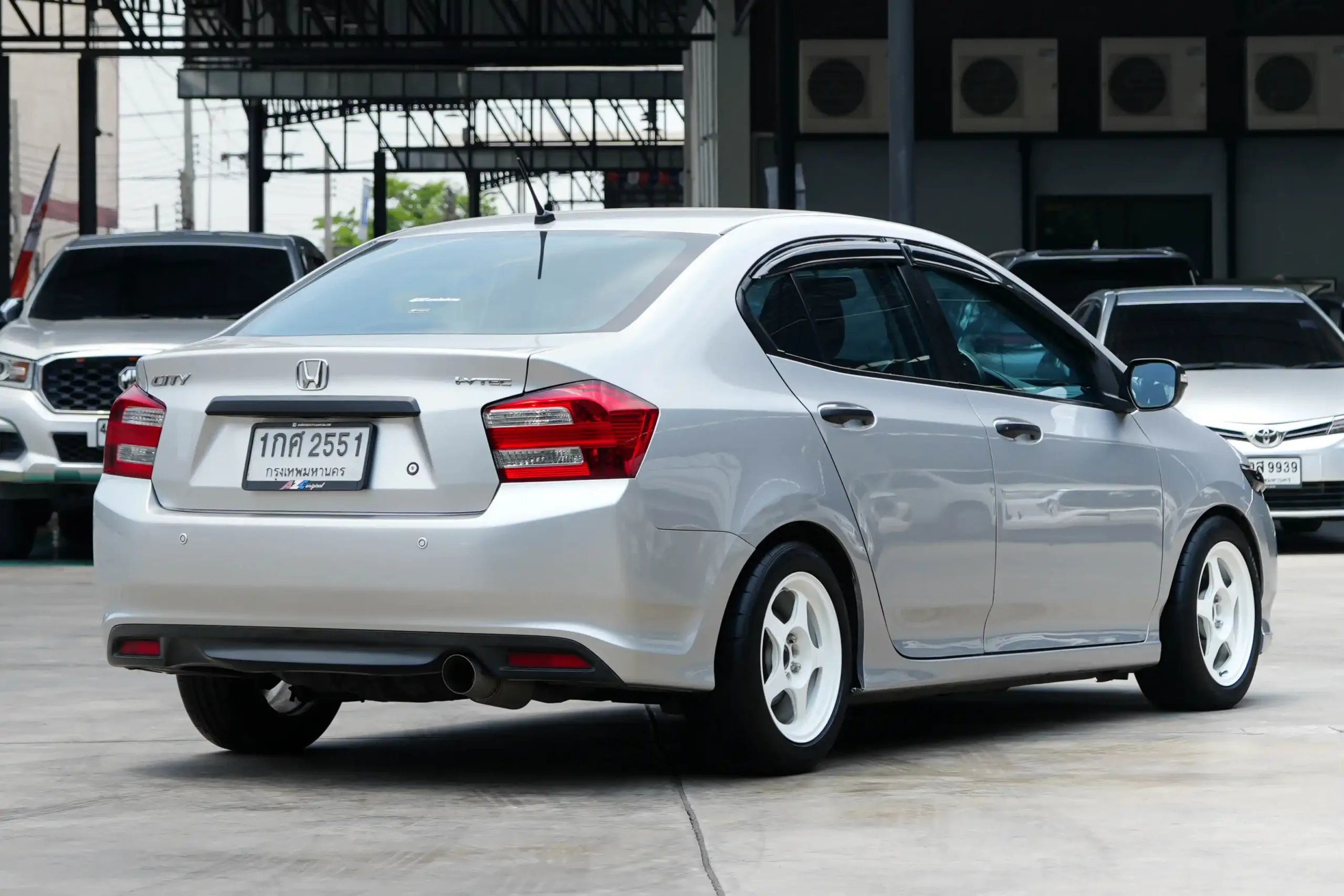 2013 Honda City 1.5 (ปี 08-14) SV Sedan - Image 7