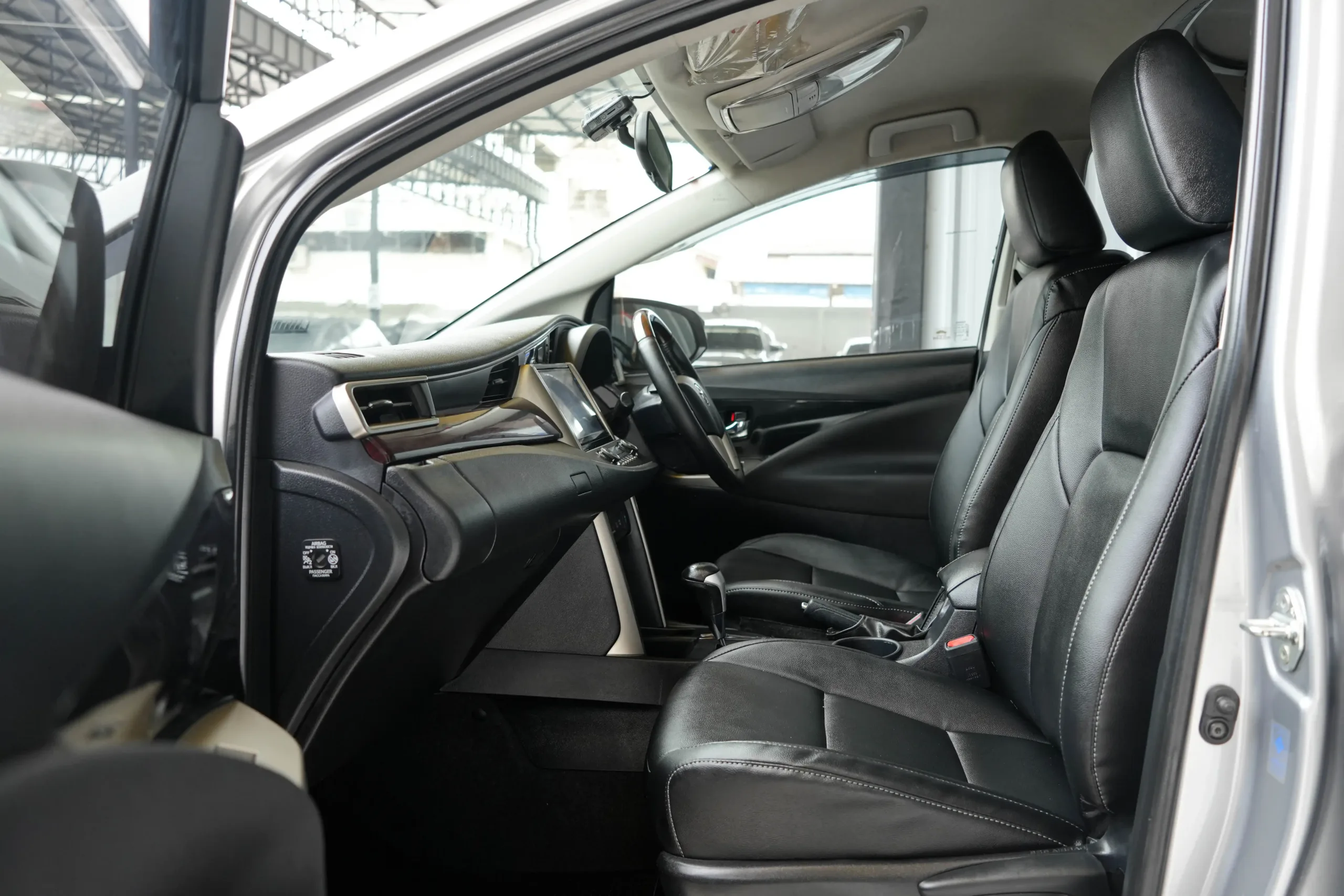 2021 Toyota INNOVA 2.8 (ปี 16-22) Crysta Premium Wagon - Image 19