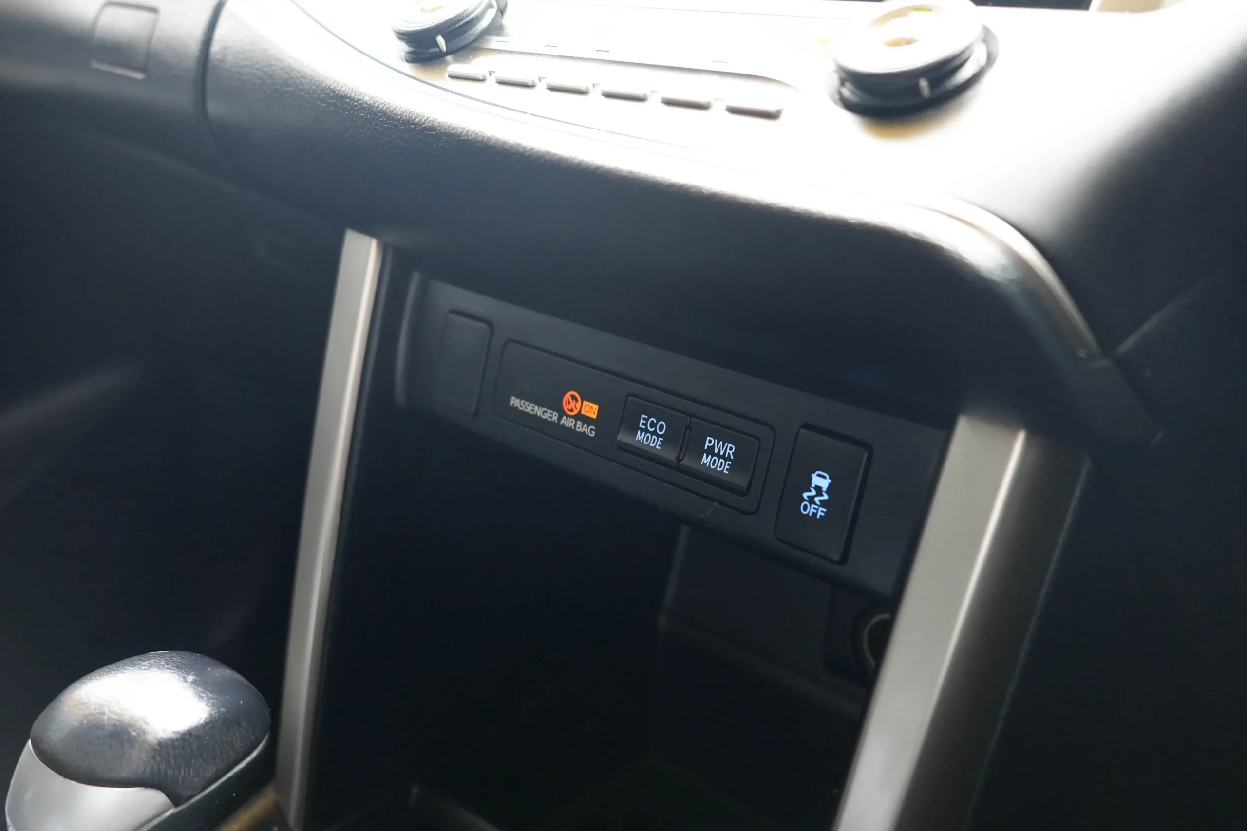 2021 Toyota INNOVA 2.8 (ปี 16-22) Crysta Premium Wagon - Image 28