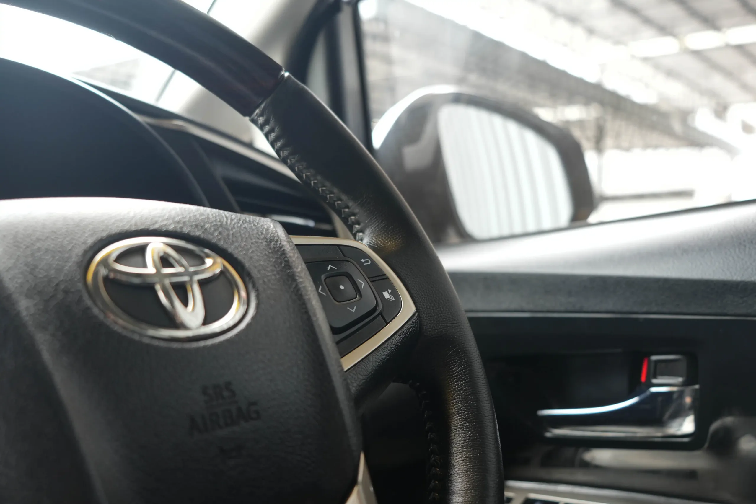 2021 Toyota INNOVA 2.8 (ปี 16-22) Crysta Premium Wagon - Image 14