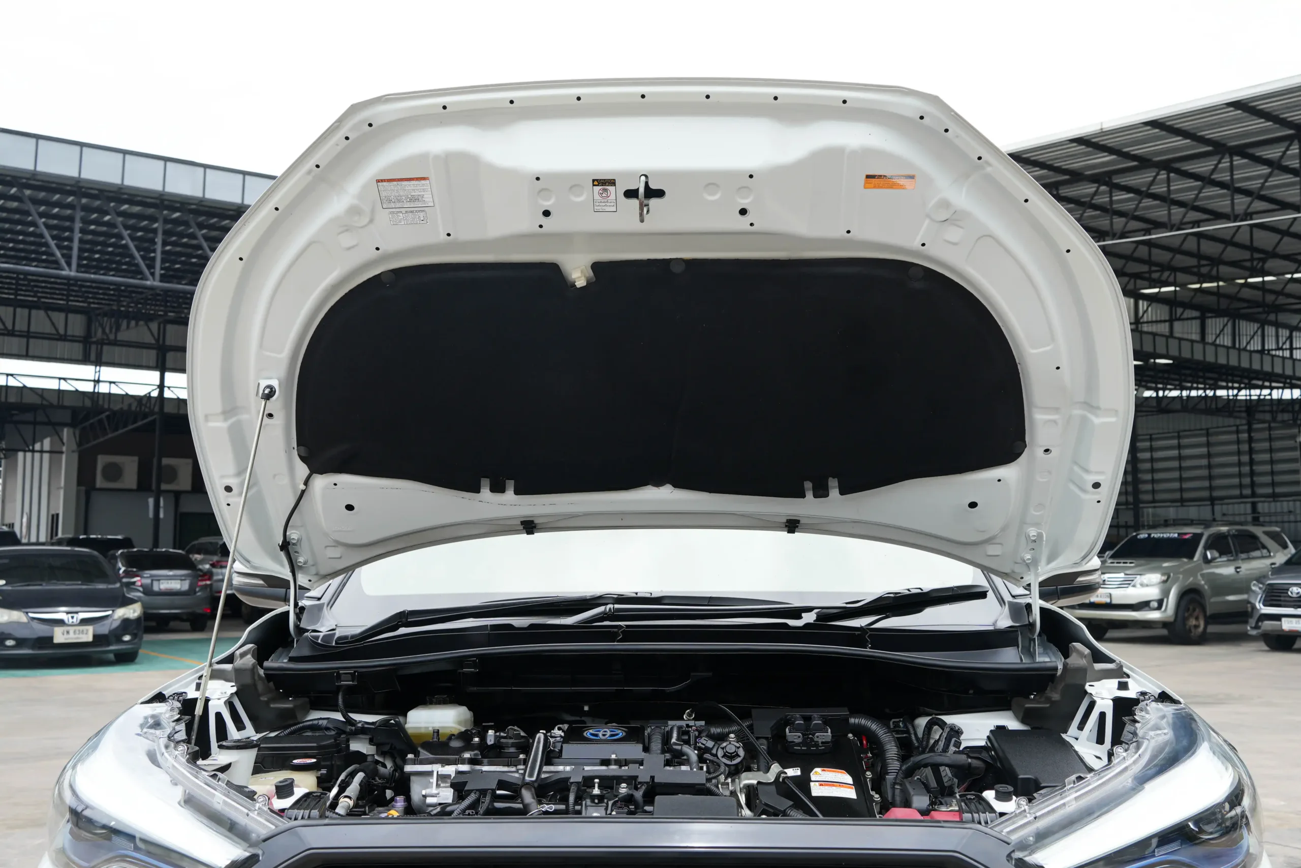 2021 Toyota Corolla Cross 1.8 (ปี 20-26) Hybrid Smart SUV #9กก-8916 - Image 24