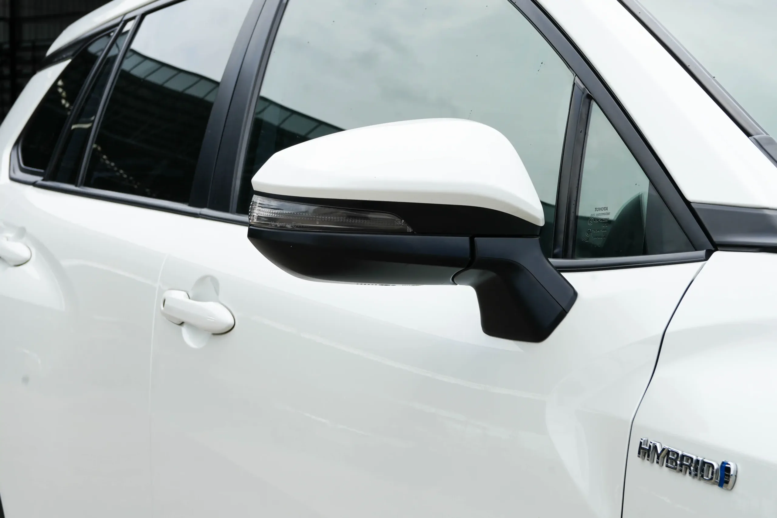 2021 Toyota Corolla Cross 1.8 (ปี 20-26) Hybrid Smart SUV #9กก-8916 - Image 8
