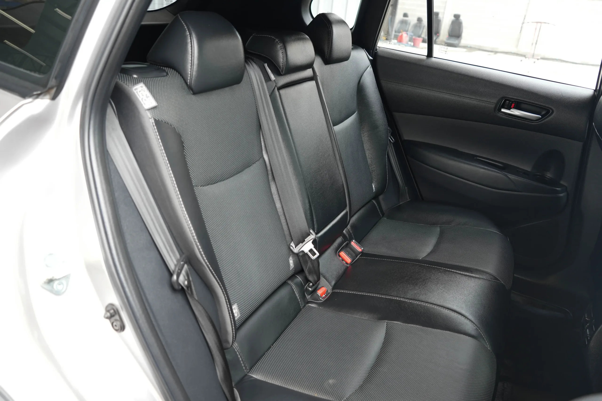 2021 Toyota Corolla Cross 1.8 (ปี 20-26) Hybrid Smart SUV #9กฎ-2852 - Image 19