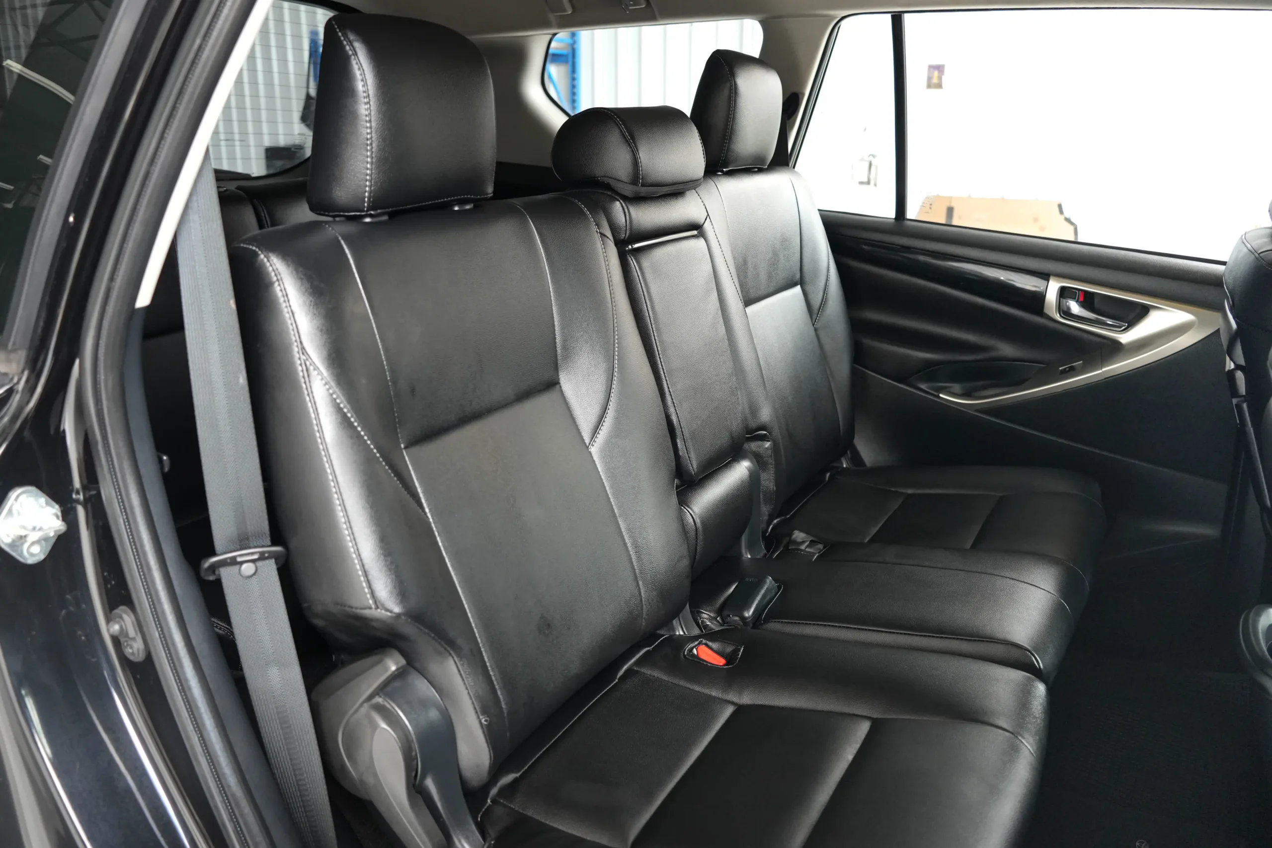 2022 Toyota INNOVA 2.8 (ปี 16-22) Crysta Wagon - Image 20
