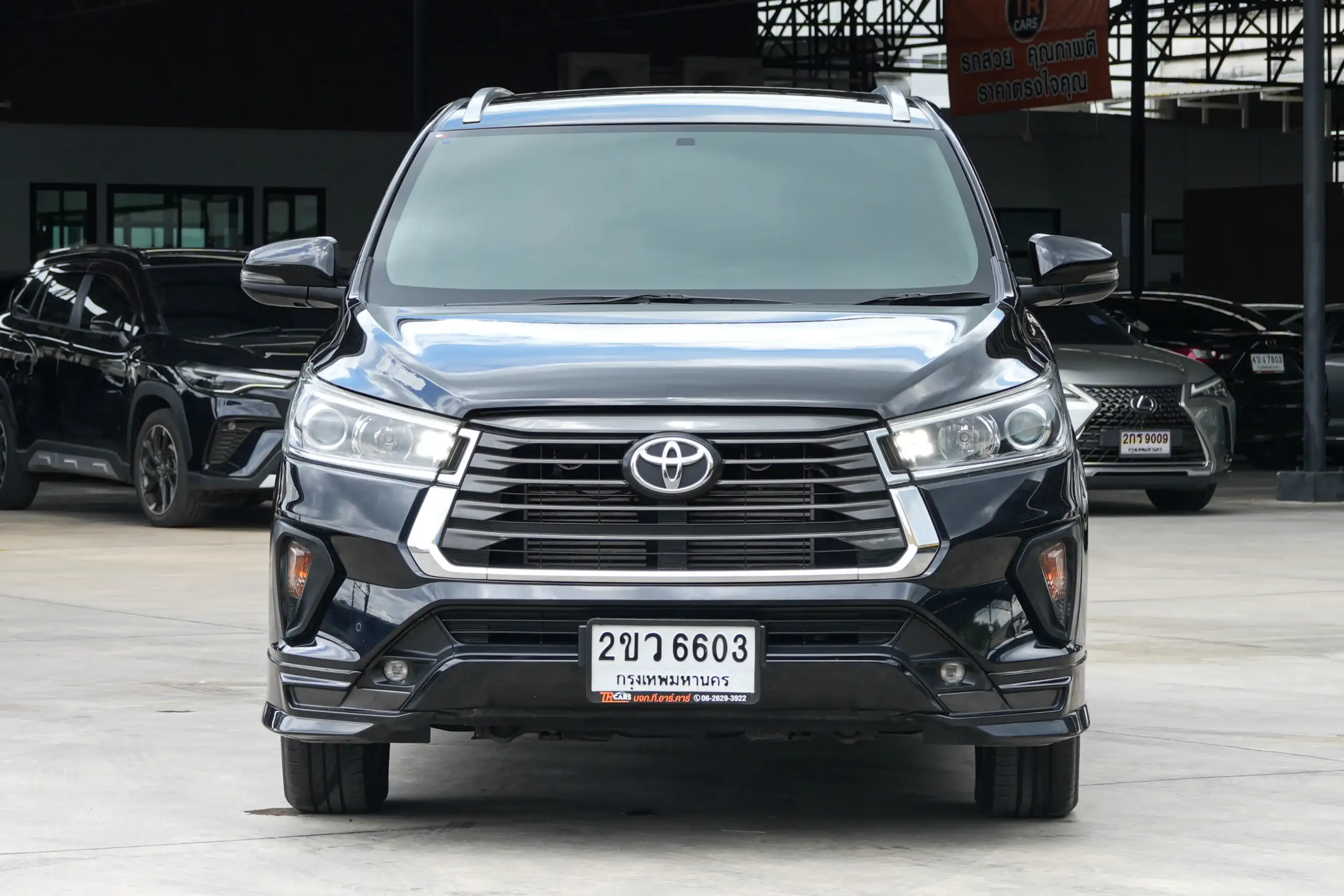 2022 Toyota INNOVA 2.8 (ปี 16-22) Crysta Wagon - Image 3