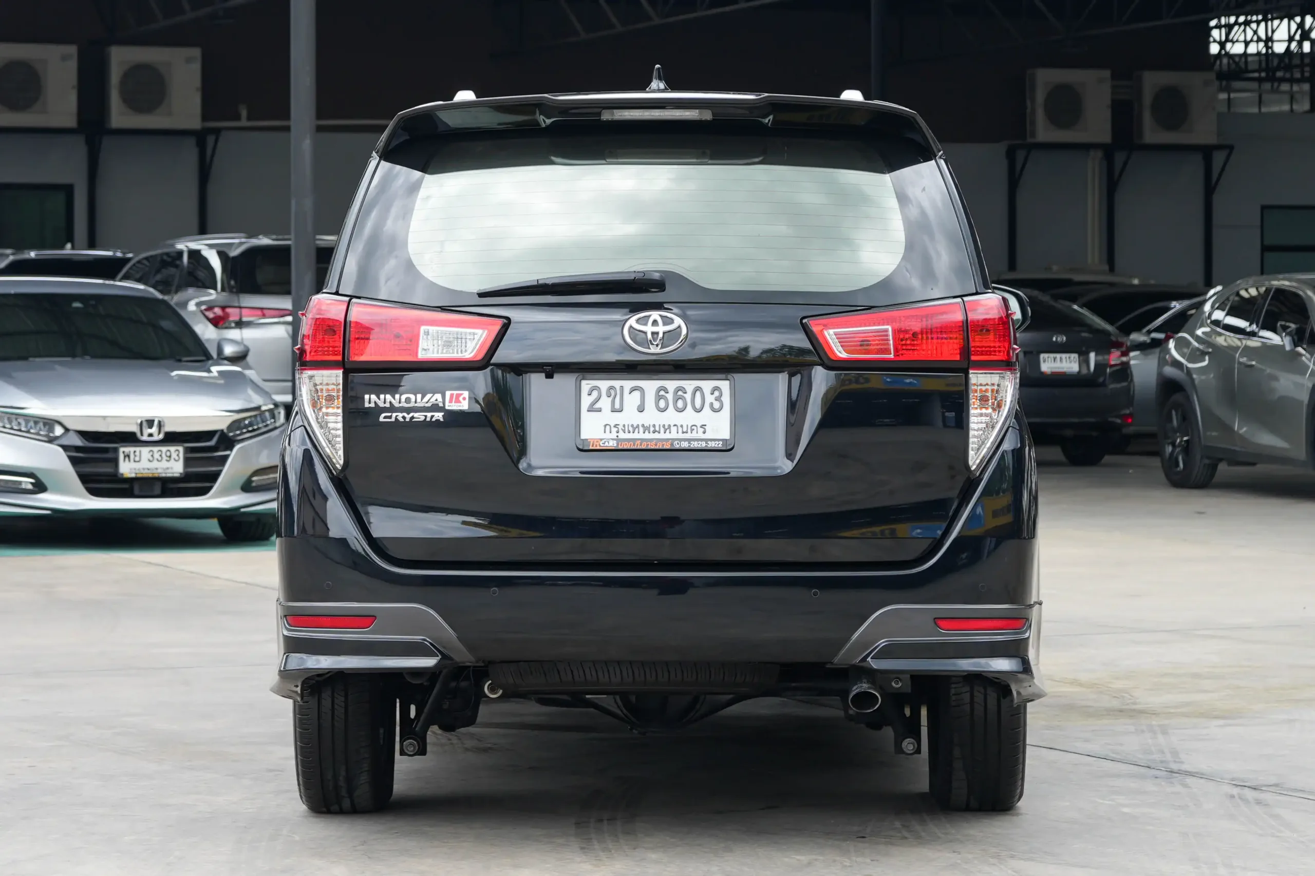 2022 Toyota INNOVA 2.8 (ปี 16-22) Crysta Wagon - Image 11