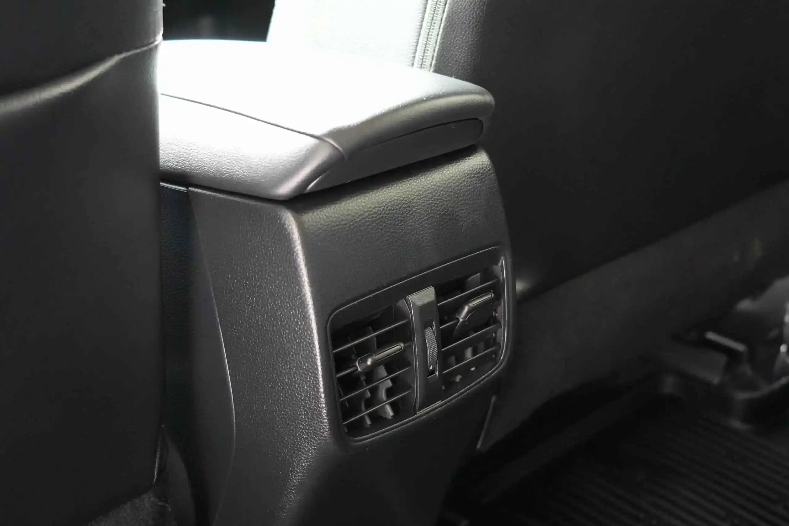 2020 Toyota Corolla Altis 1.6 (ปี 19-25) G Sedan #1ขล-9880 - Image 15