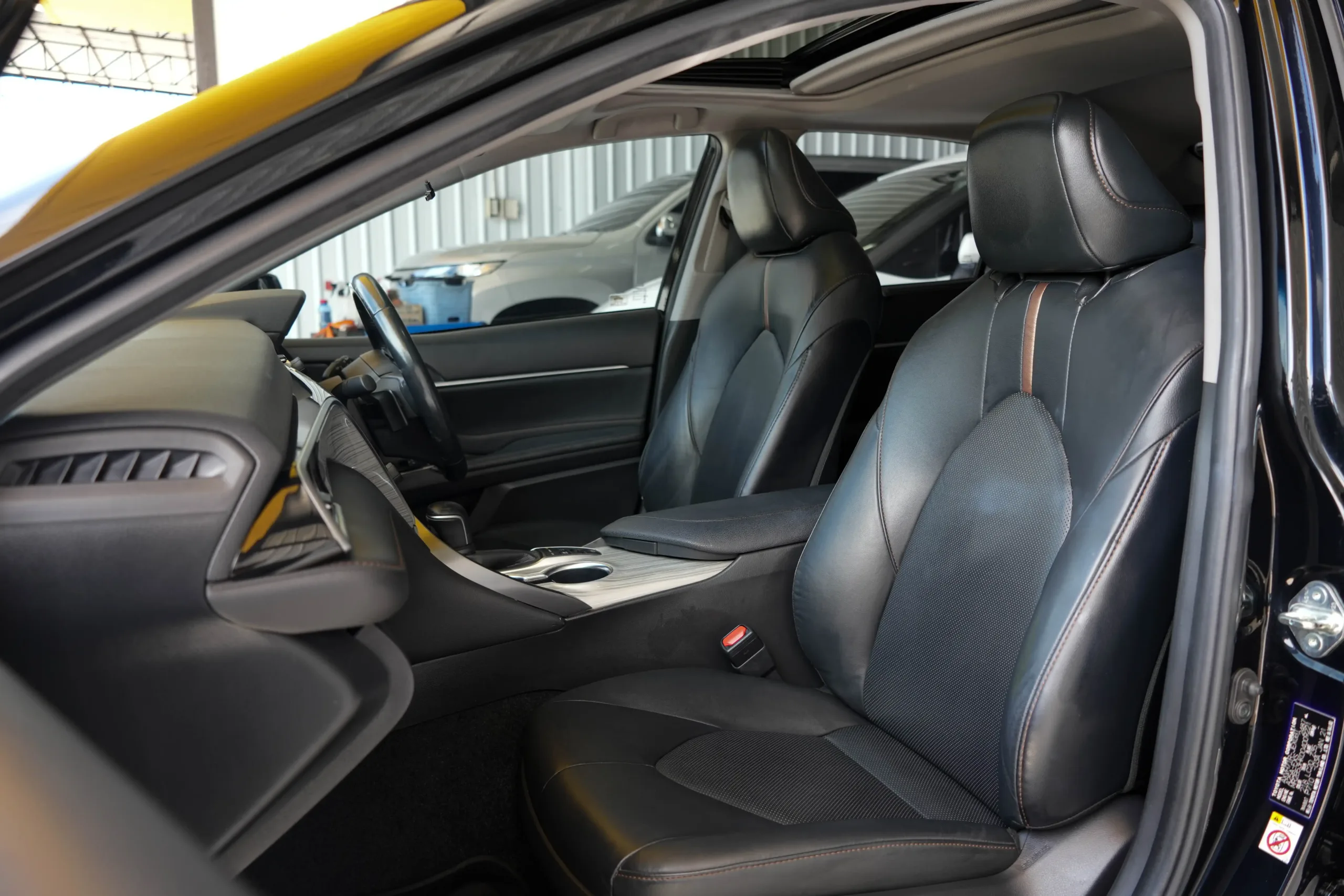 2021 Toyota CAMRY 2.5 (ปี 18-24) Hybrid Sedan #1ขฬ-5703 - Image 20