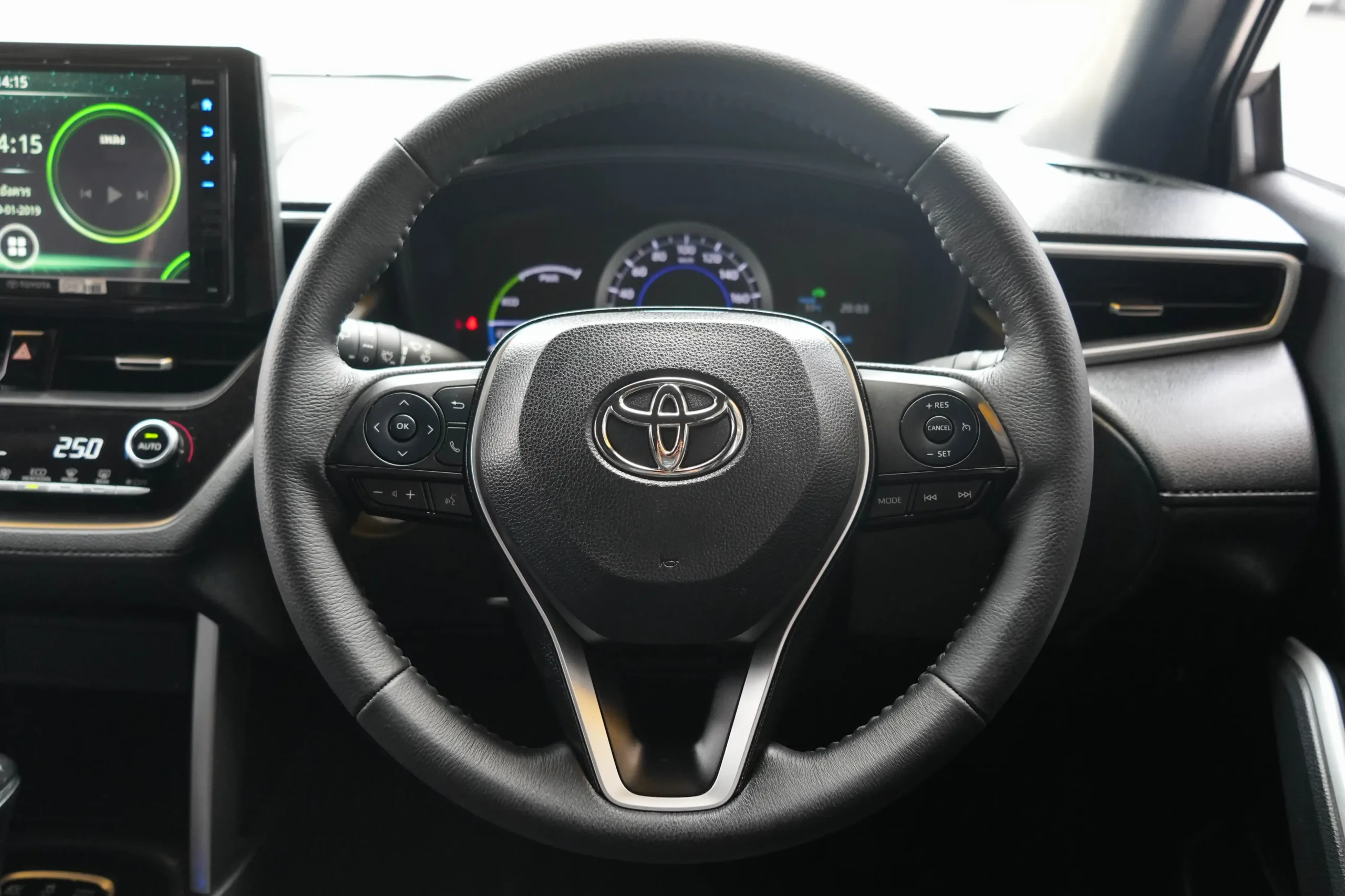2021 Toyota Corolla Cross 1.8 (ปี 20-26) Hybrid Smart SUV #2ขฌ-7483 - Image 12