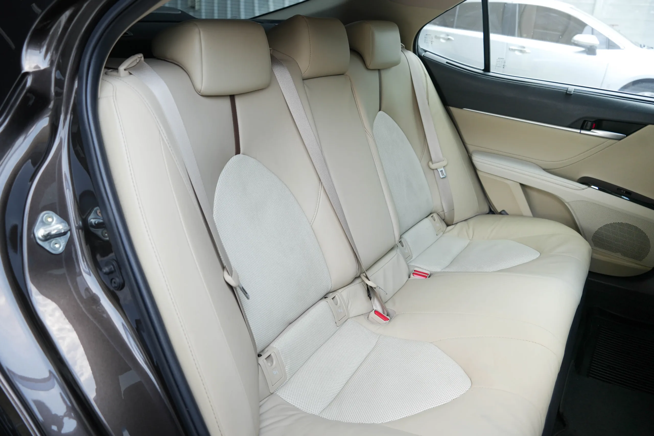 2021 Toyota CAMRY 2.5 (ปี 18-24) Hybrid Sedan #1ขอ-5302 - Image 19