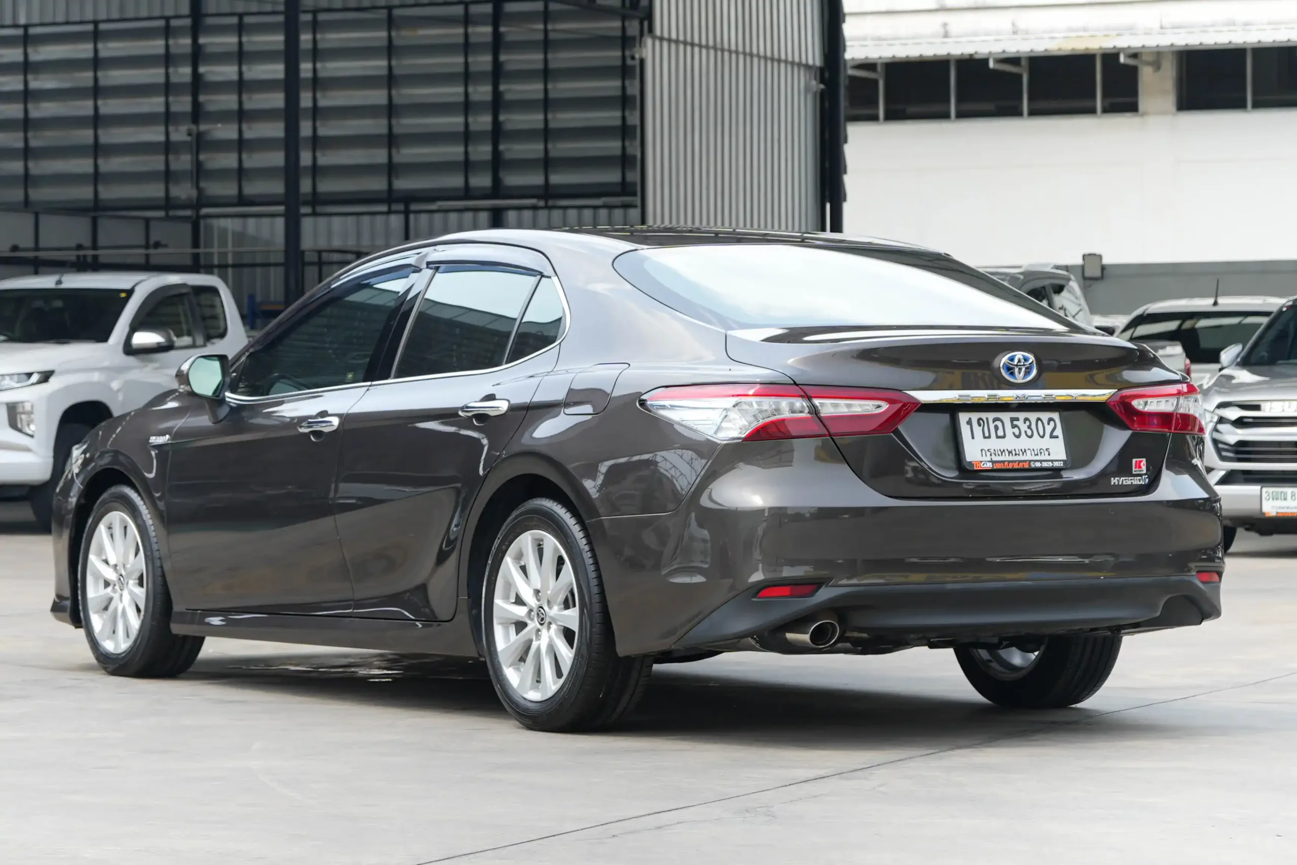 2021 Toyota CAMRY 2.5 (ปี 18-24) Hybrid Sedan #1ขอ-5302 - Image 5