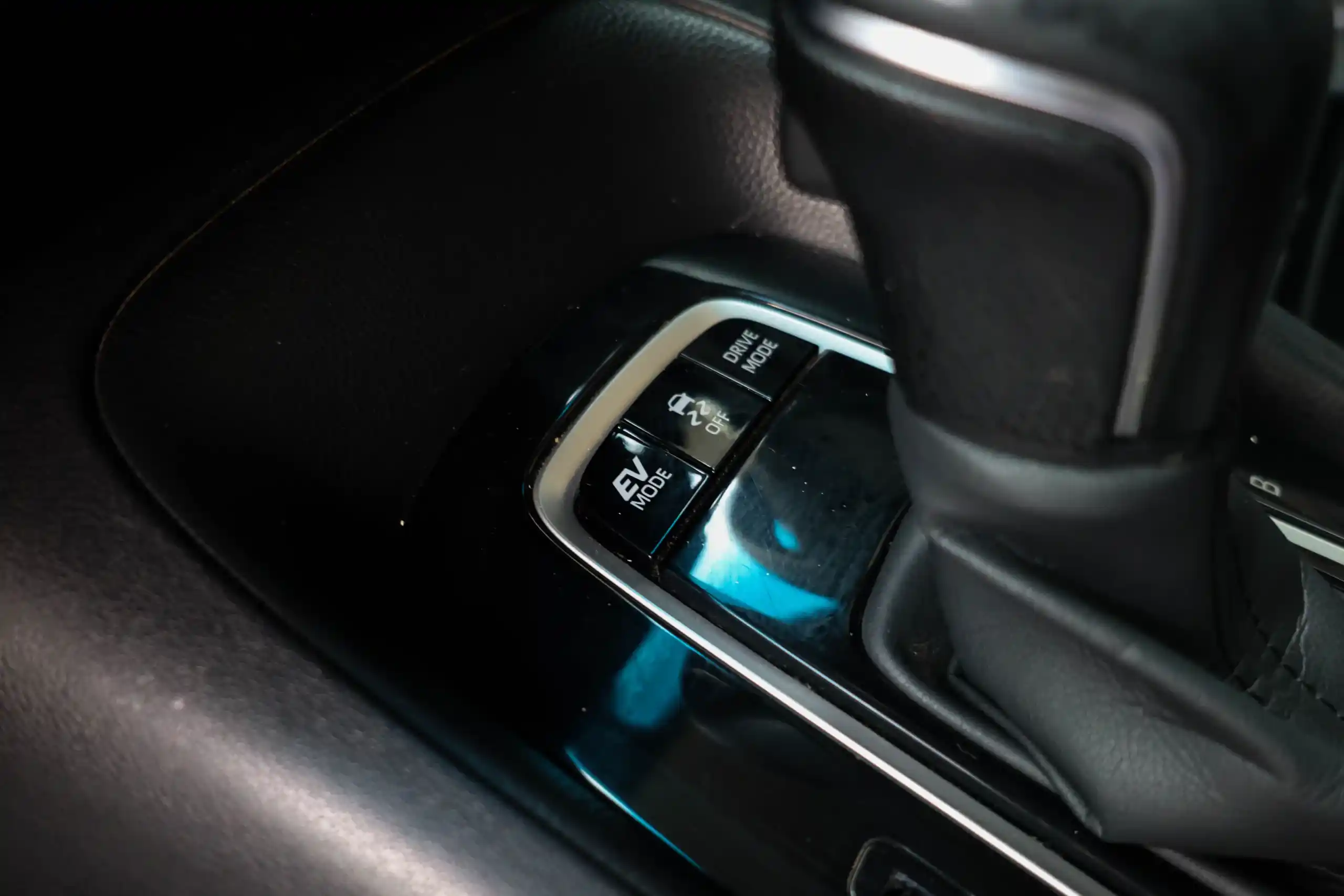 2022 Toyota Corolla Altis 1.8 (ปี 19-25) Hybrid Premium Sedan - Image 13