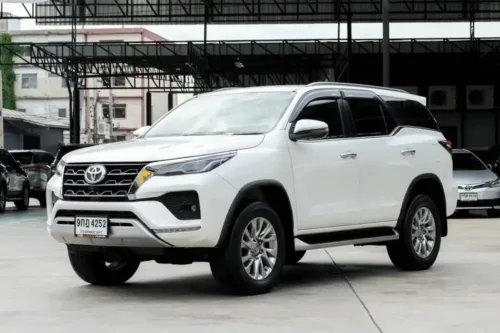2021 Toyota FORTUNER 2.4 (ปี 15-25) V SUV