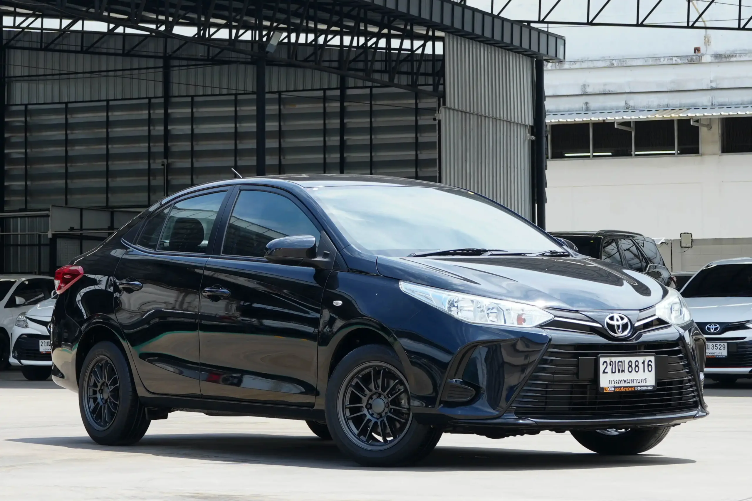 2021 Toyota Yaris Ativ 1.2 (ปี 17-22) Entry Sedan #2ขฒ-8816 - Image 2