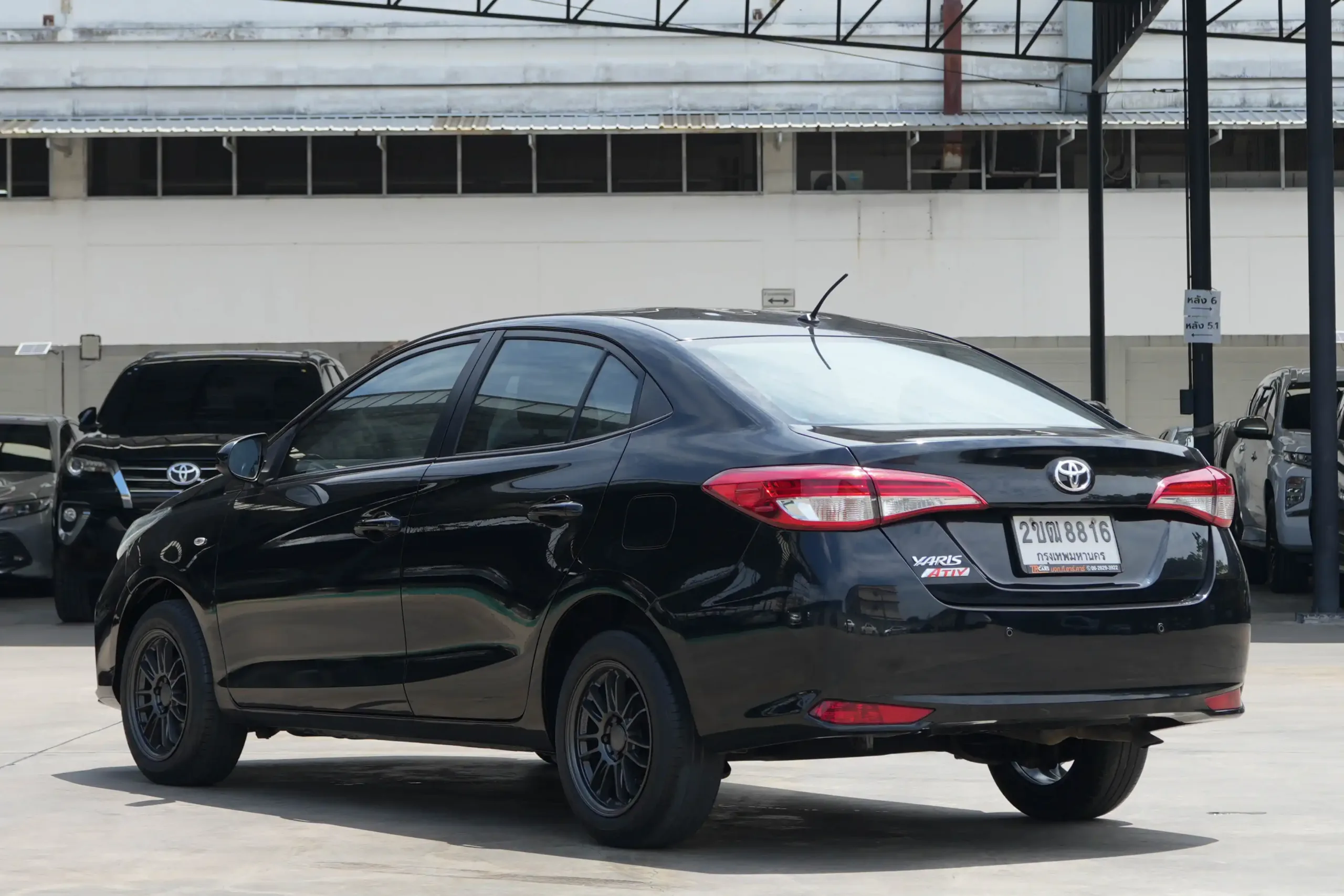 2021 Toyota Yaris Ativ 1.2 (ปี 17-22) Entry Sedan #2ขฒ-8816 - Image 5