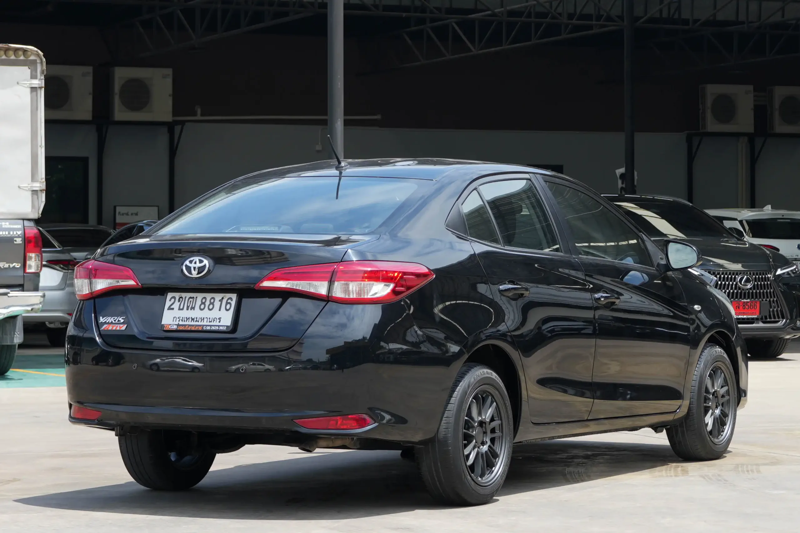 2021 Toyota Yaris Ativ 1.2 (ปี 17-22) Entry Sedan #2ขฒ-8816 - Image 6