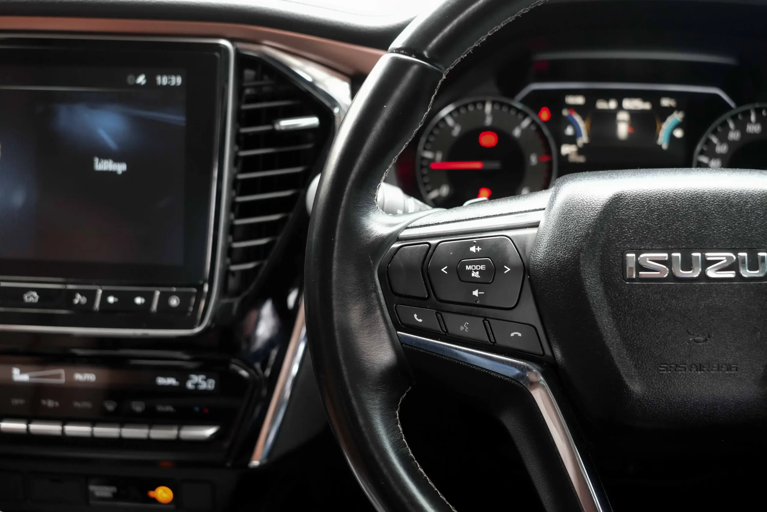 2021 Isuzu MU-X 3.0 (ปี 20-26) Ultimate SUV #2ขช-4011 - Image 37