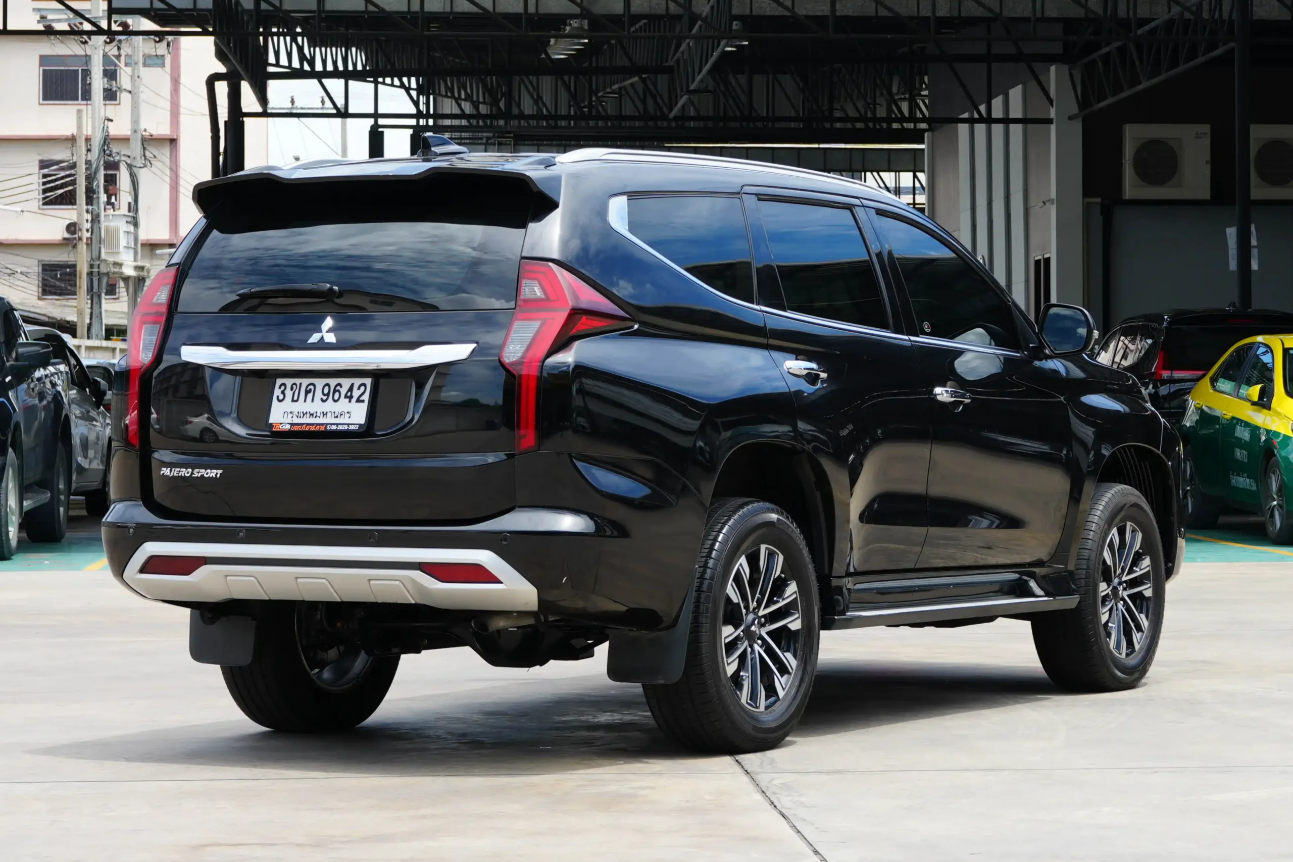 2022 Mitsubishi PAJERO SPORT 2.4 (ปี 19-25) GT Plus SUV #3ขค-9642 - Image 11