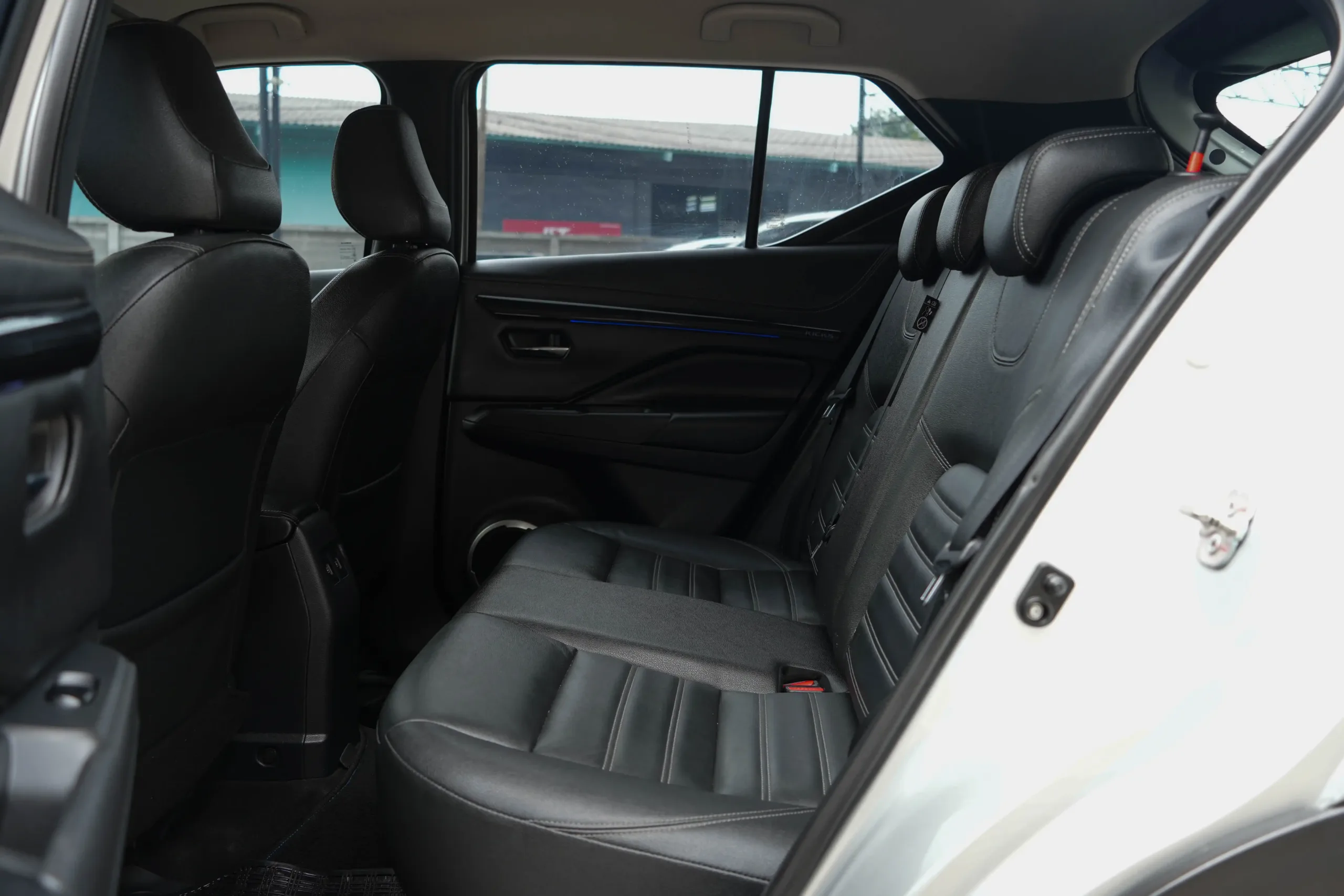 2023 Nissan Kicks 1.2 (ปี 20-26) V SUV #4ขส-1702 - Image 14