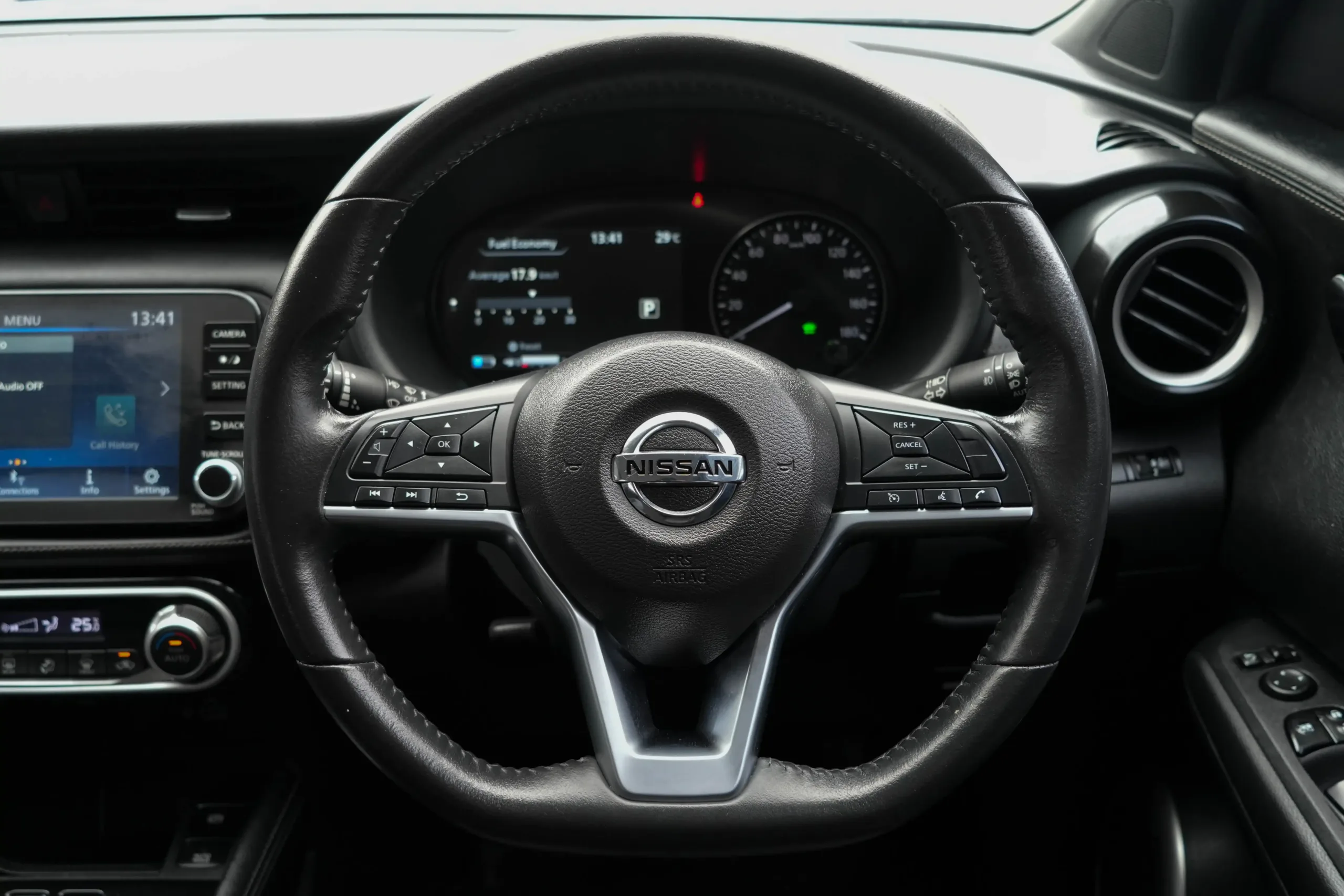 2023 Nissan Kicks 1.2 (ปี 20-26) V SUV #4ขส-1702 - Image 22