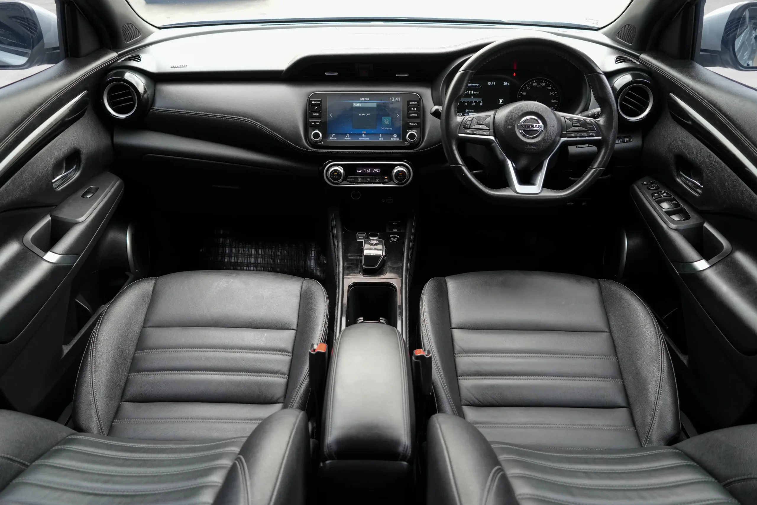 2023 Nissan Kicks 1.2 (ปี 20-26) V SUV #4ขส-1702 - Image 29