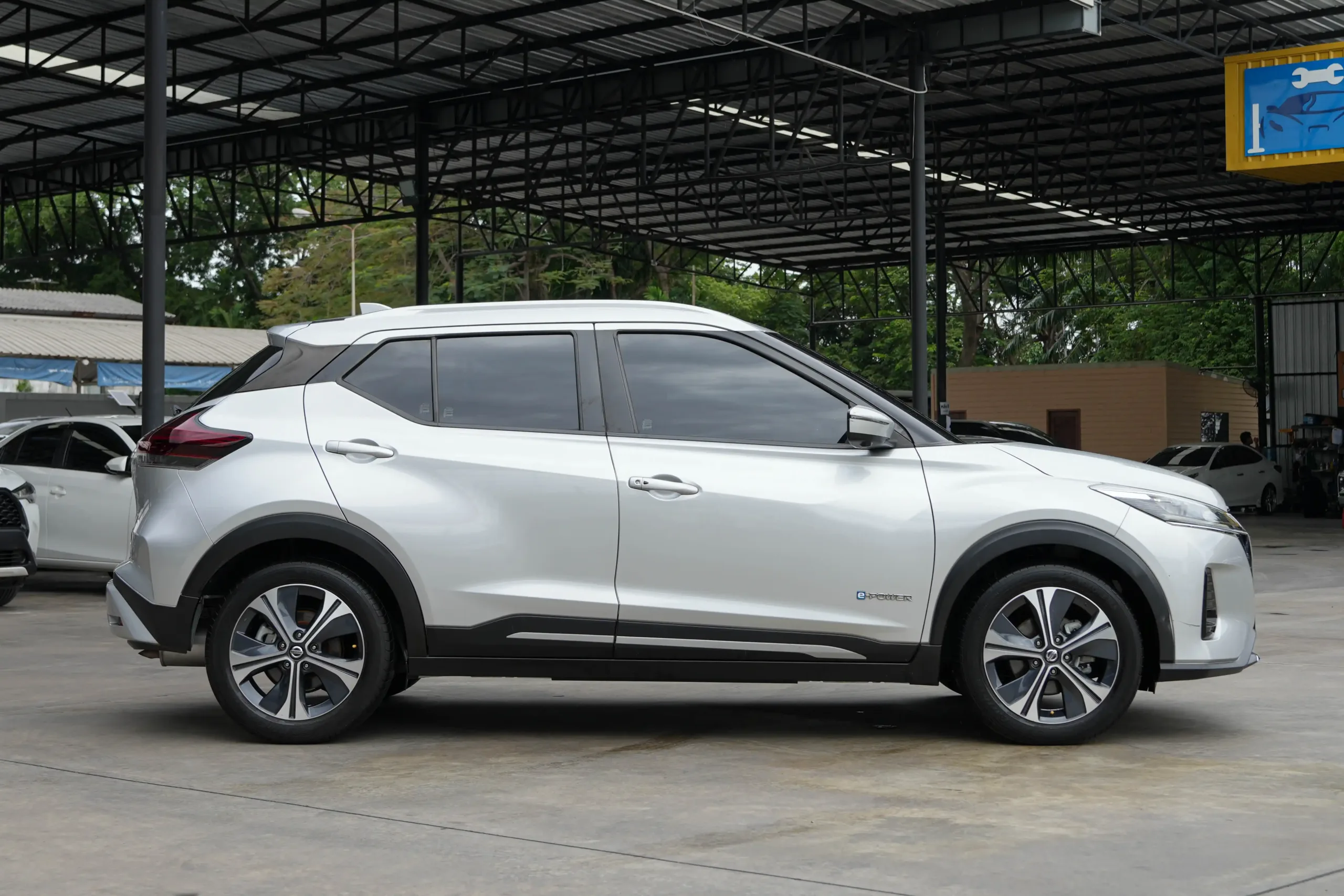 2023 Nissan Kicks 1.2 (ปี 20-26) V SUV #4ขส-1702 - Image 5