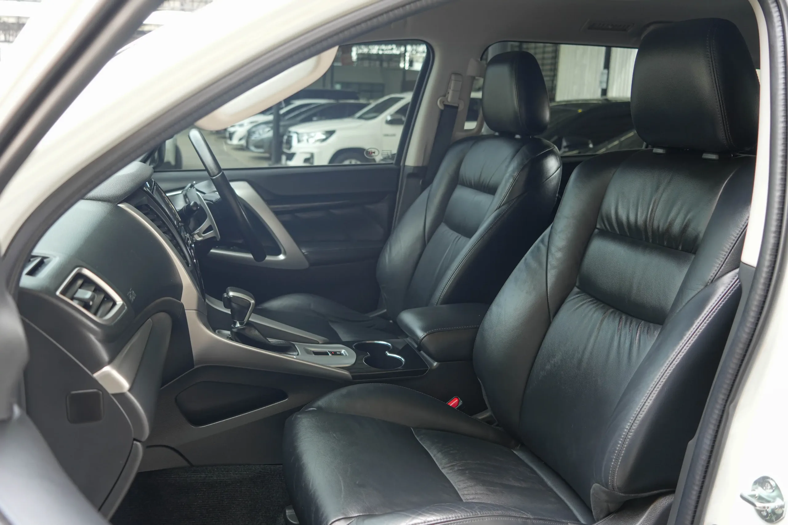 2016 Mitsubishi PAJERO SPORT 2.4 (ปี 15-18) GT SUV #5กญ-5965 - Image 19