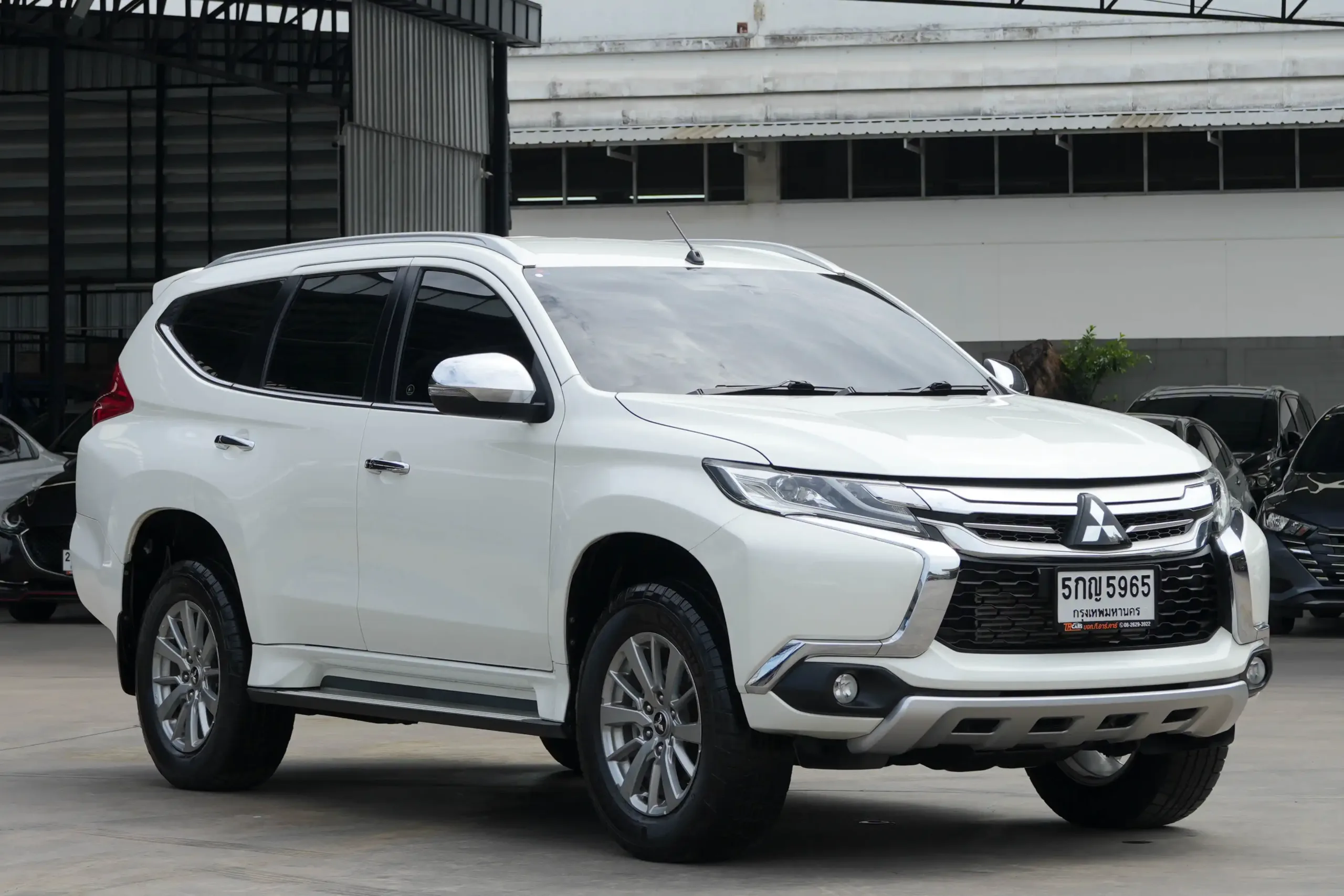 2016 Mitsubishi PAJERO SPORT 2.4 (ปี 15-18) GT SUV #5กญ-5965 - Image 3