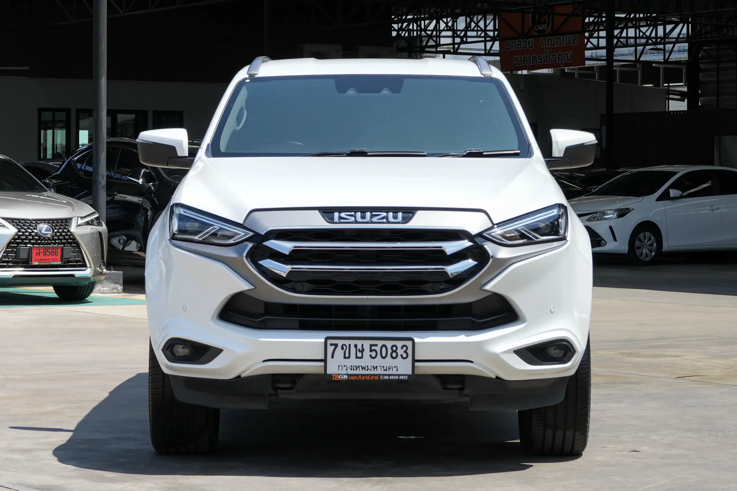 2022 Isuzu MU-X 3.0 (ปี 20-26) Ultimate 4WD SUV #7ขษ-5083 - Image 3