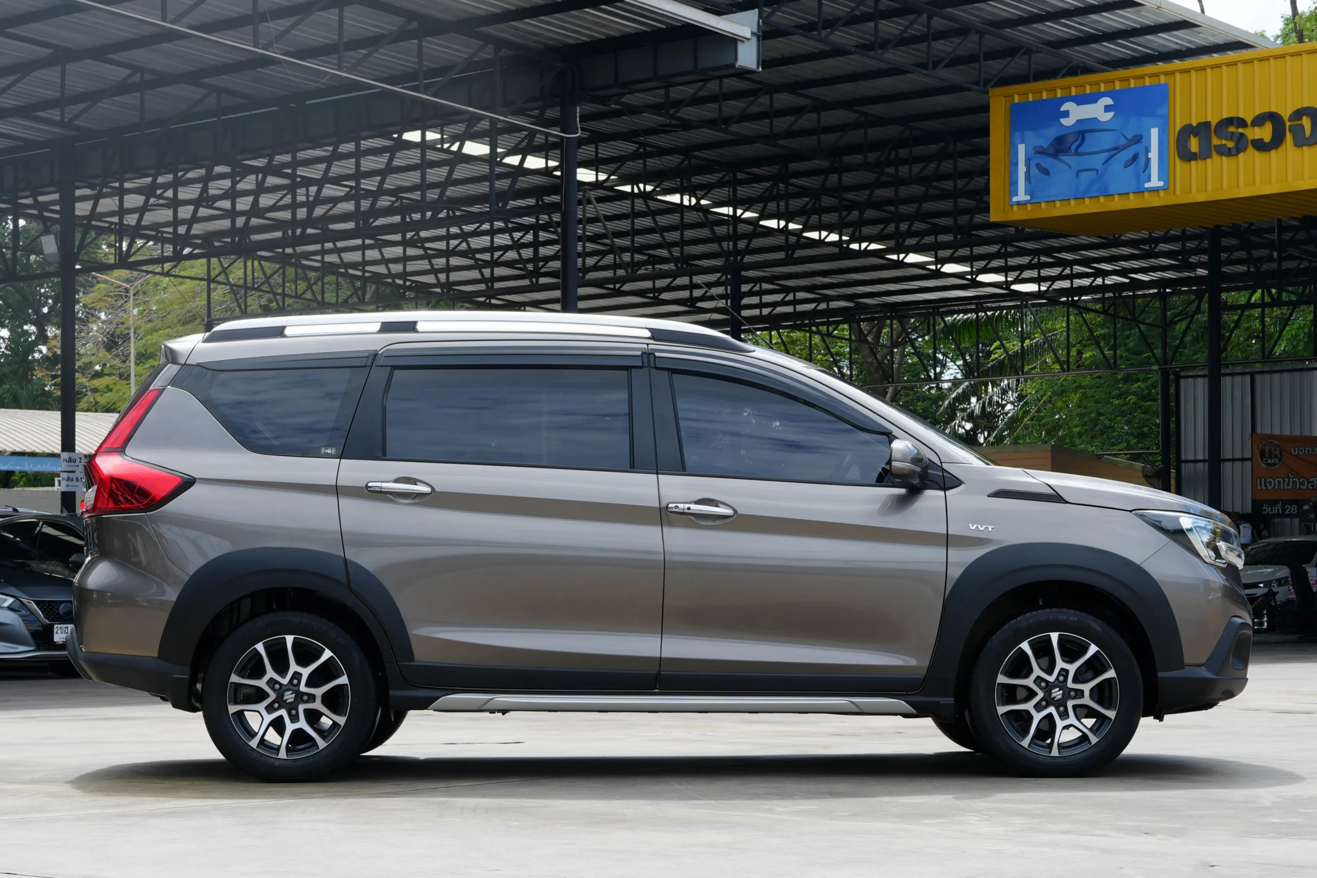 2022 Suzuki XL7 1.5 (ปี 20-26) GLX Wagon #8ขง-2349 - Image 5