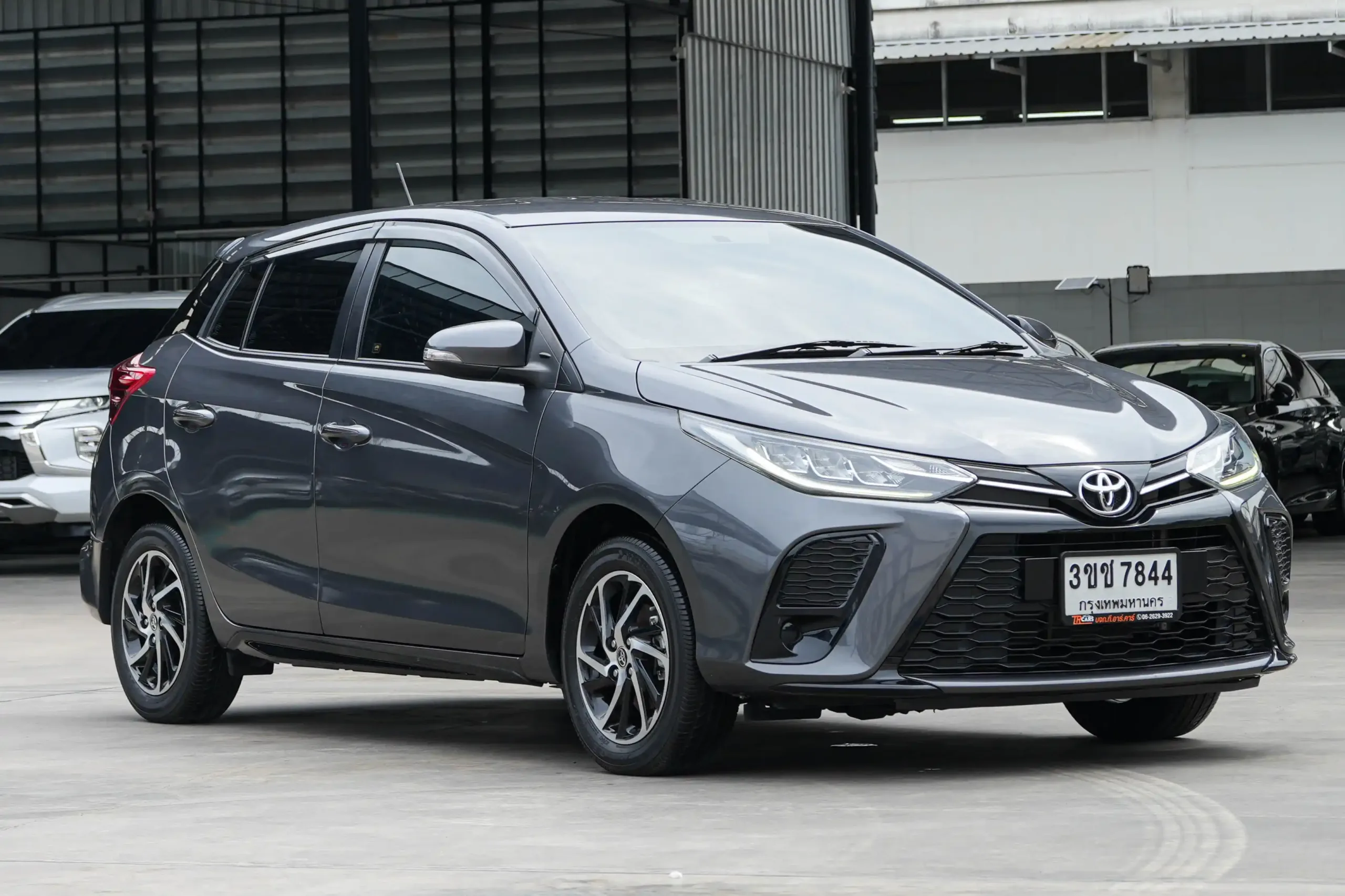 2022 Toyota YARIS 1.2 (ปี 17-25) Sport Hatchback - Image 2