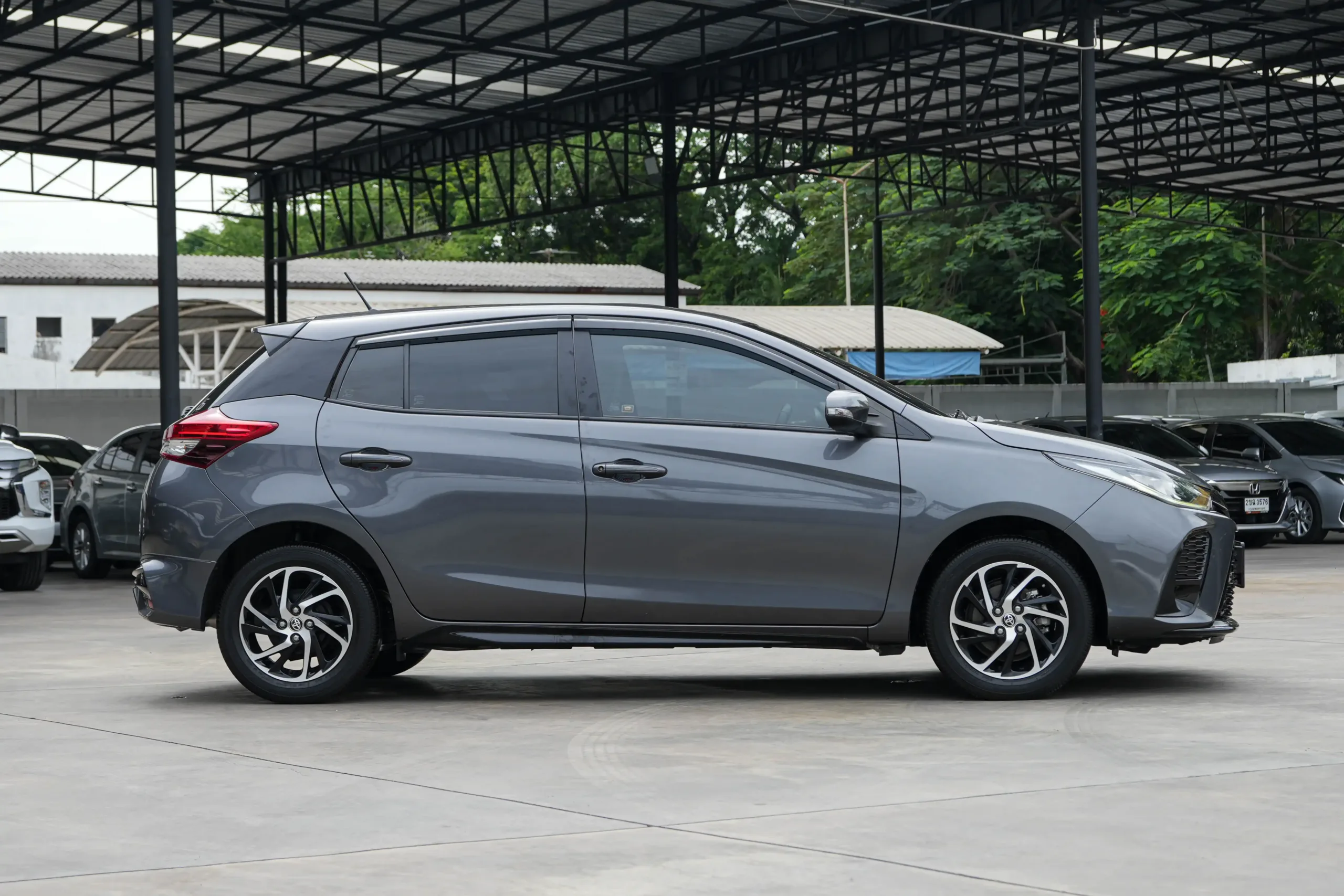 2022 Toyota YARIS 1.2 (ปี 17-25) Sport Hatchback - Image 8