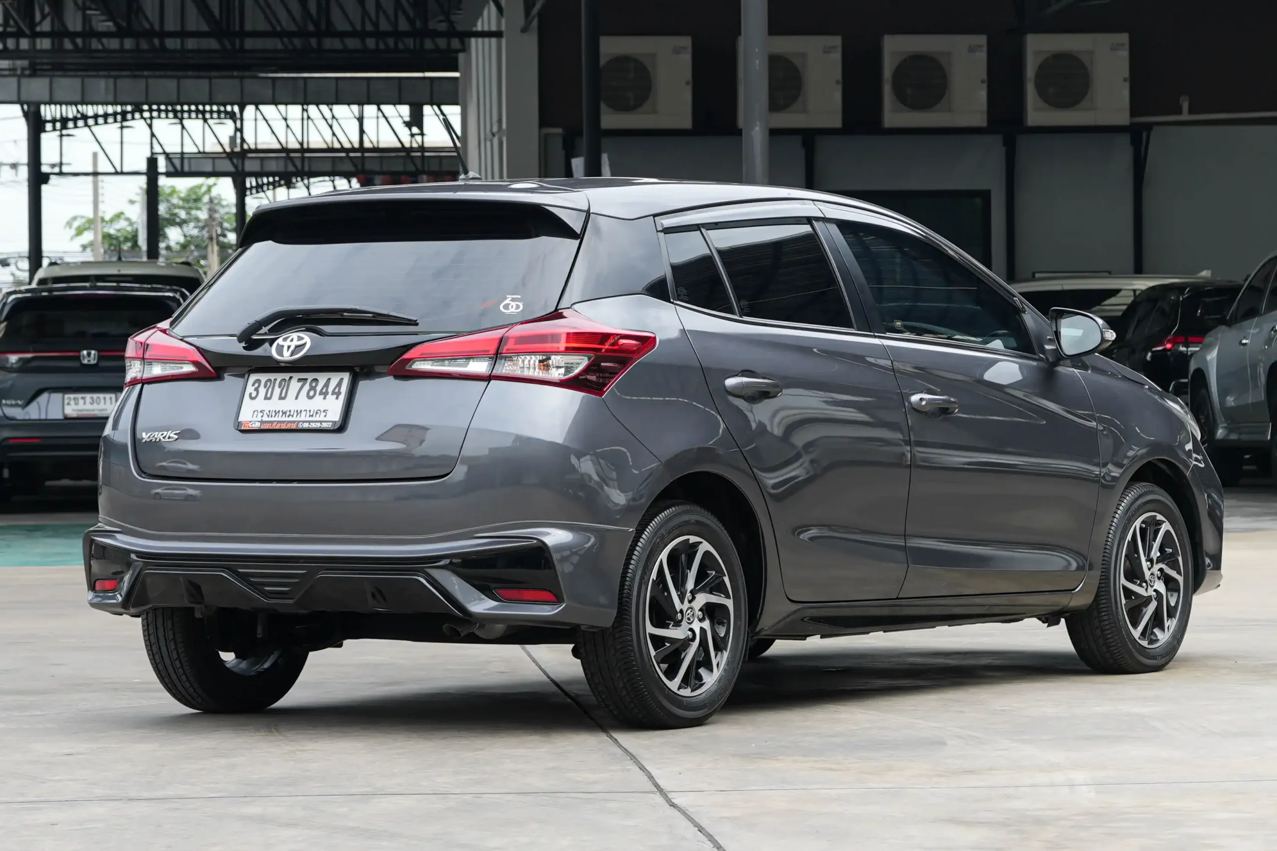 2022 Toyota YARIS 1.2 (ปี 17-25) Sport Hatchback - Image 9
