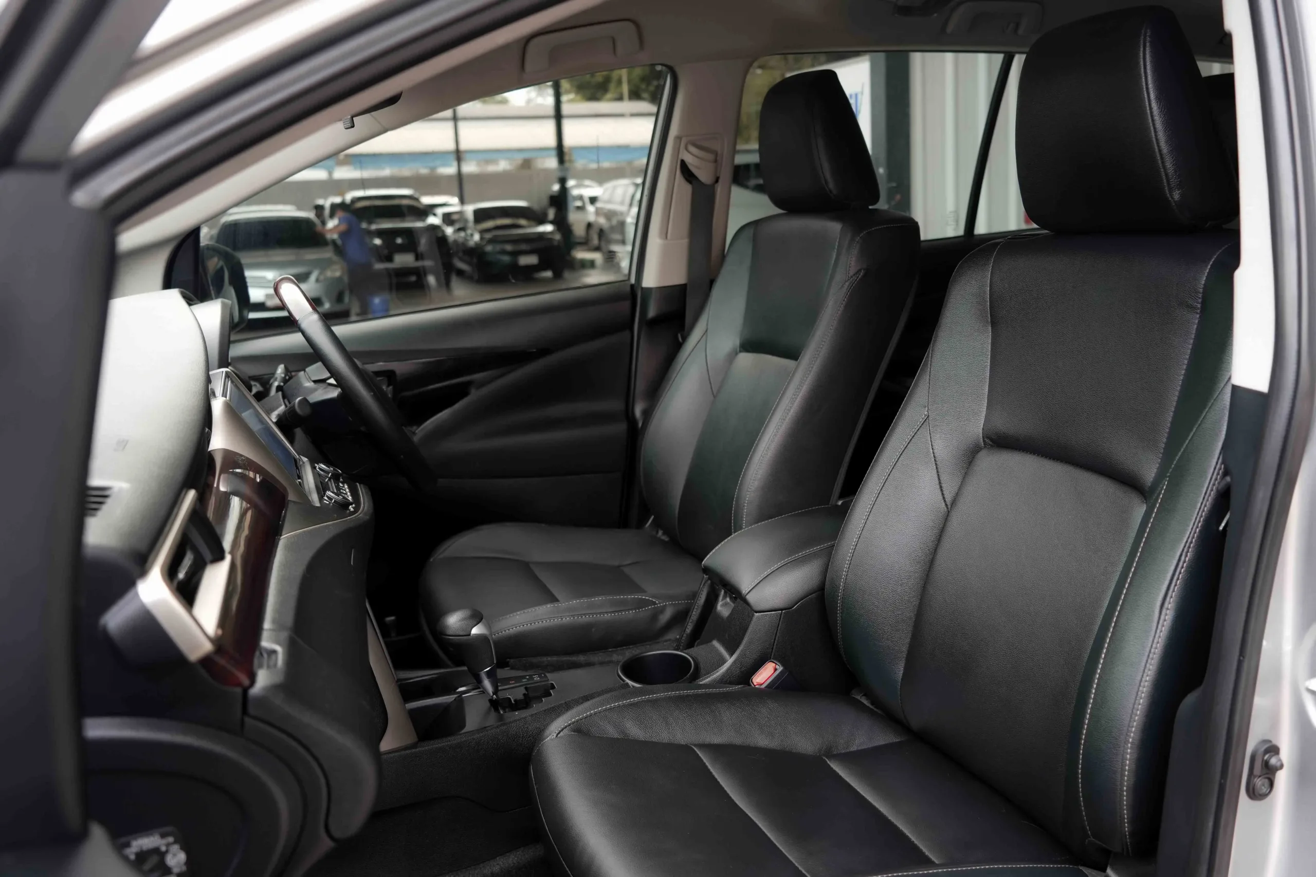 2022 Toyota INNOVA 2.8 (ปี 16-22) Crysta Premium Wagon #2ขท2096 - Image 15