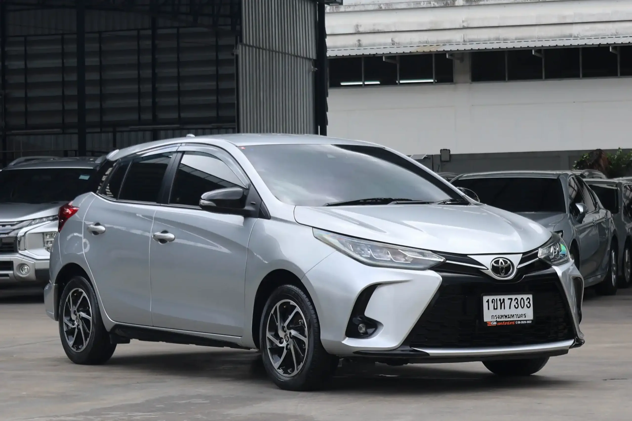 2021 Toyota YARIS 1.2 (ปี 17-25) Sport Premium Hatchback #1ขห-7303 - Image 2