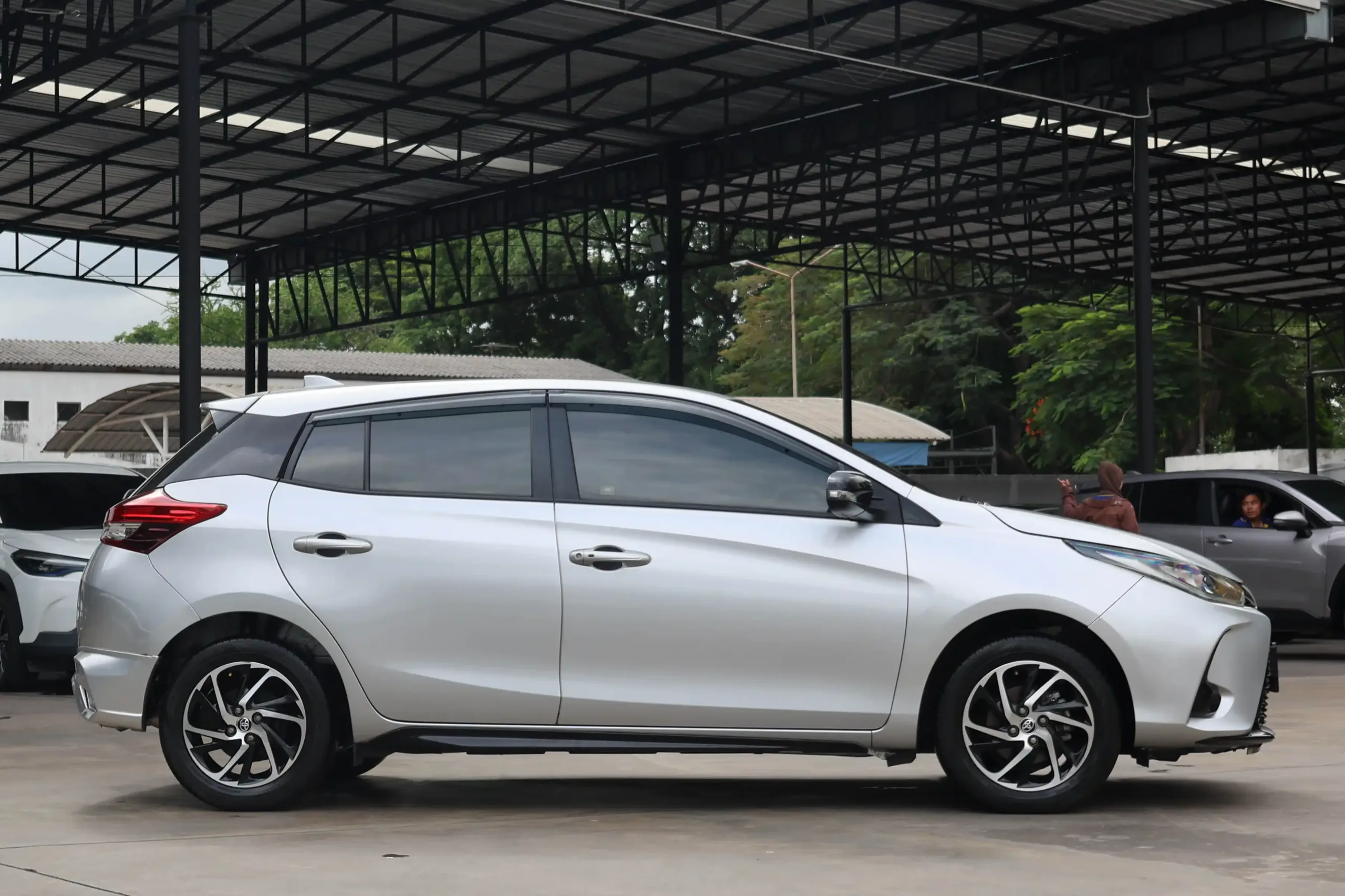 2021 Toyota YARIS 1.2 (ปี 17-25) Sport Premium Hatchback #1ขห-7303 - Image 10