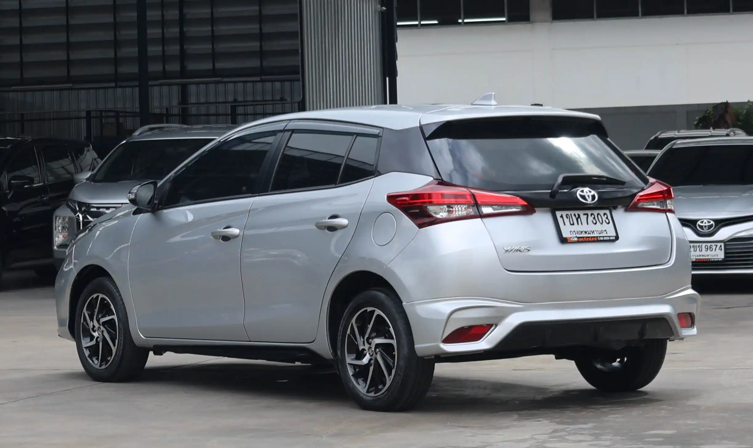 2021 Toyota YARIS 1.2 (ปี 17-25) Sport Premium Hatchback #1ขห-7303 - Image 6