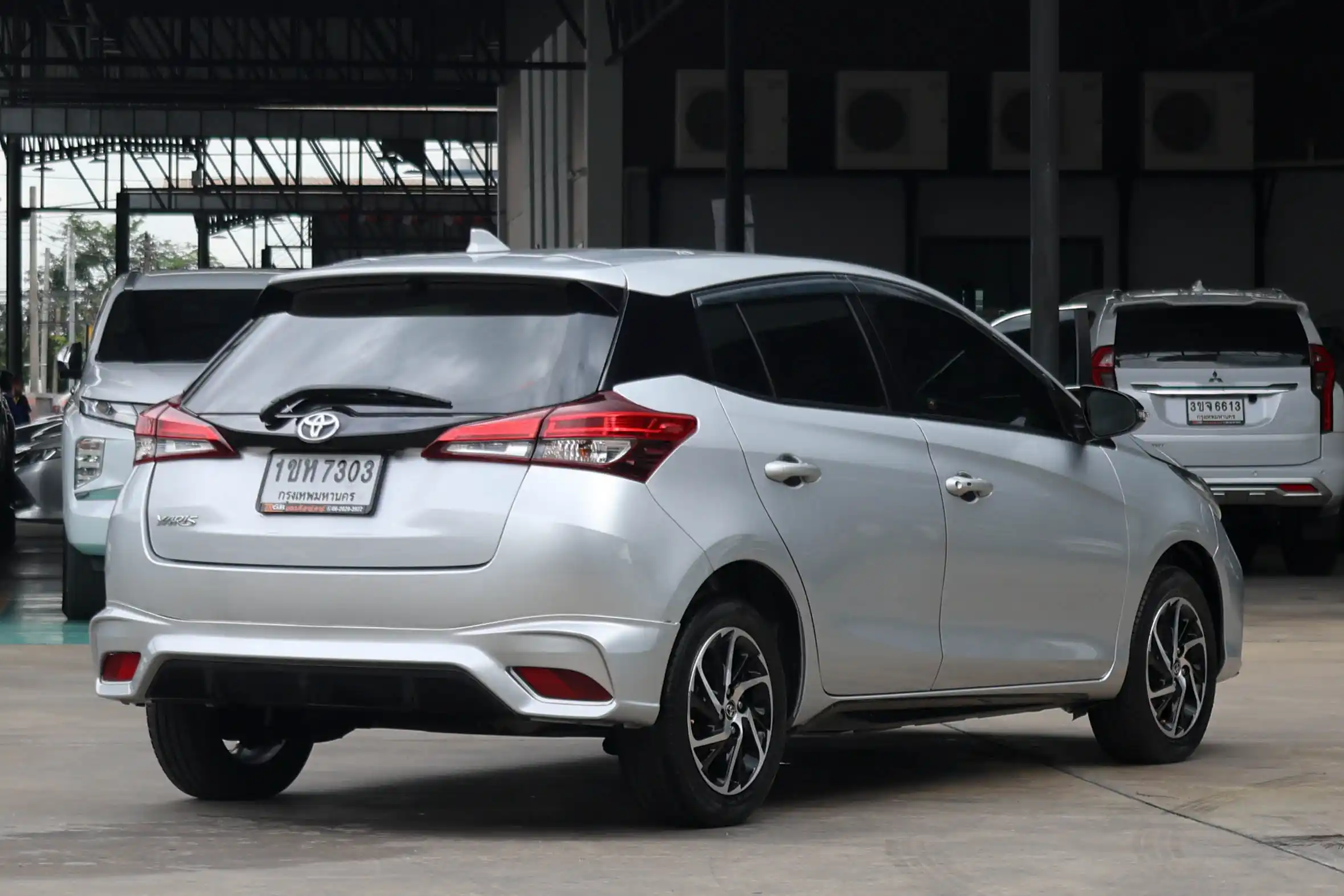 2021 Toyota YARIS 1.2 (ปี 17-25) Sport Premium Hatchback #1ขห-7303 - Image 5